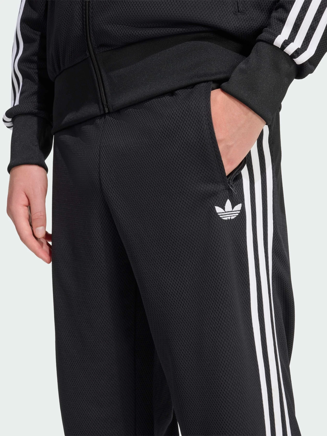 Штани Adidas Adicolor модель KE0767 Фото