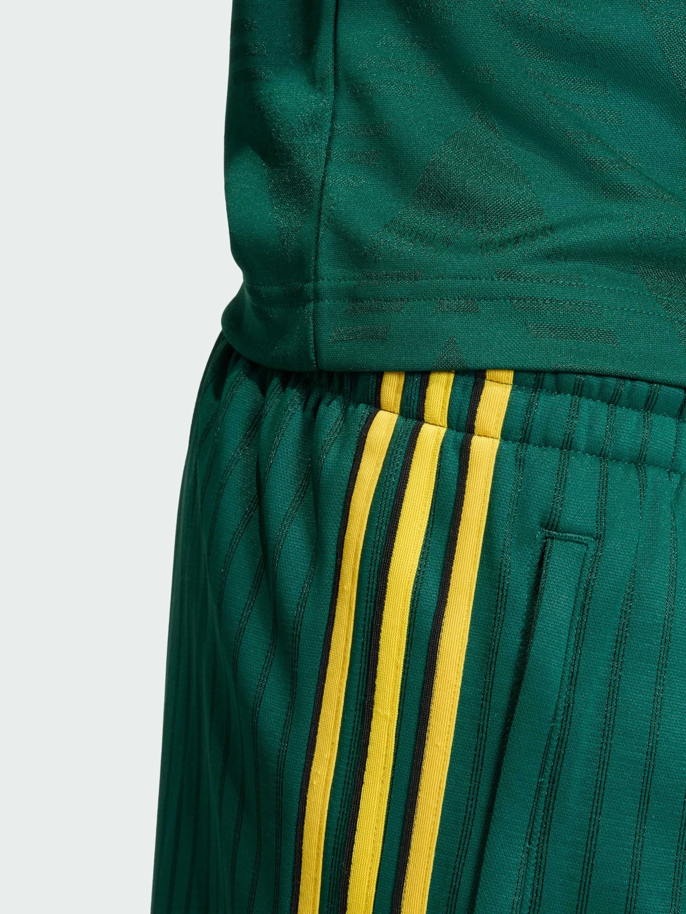 Шорти Adidas модель KS5504 Фото