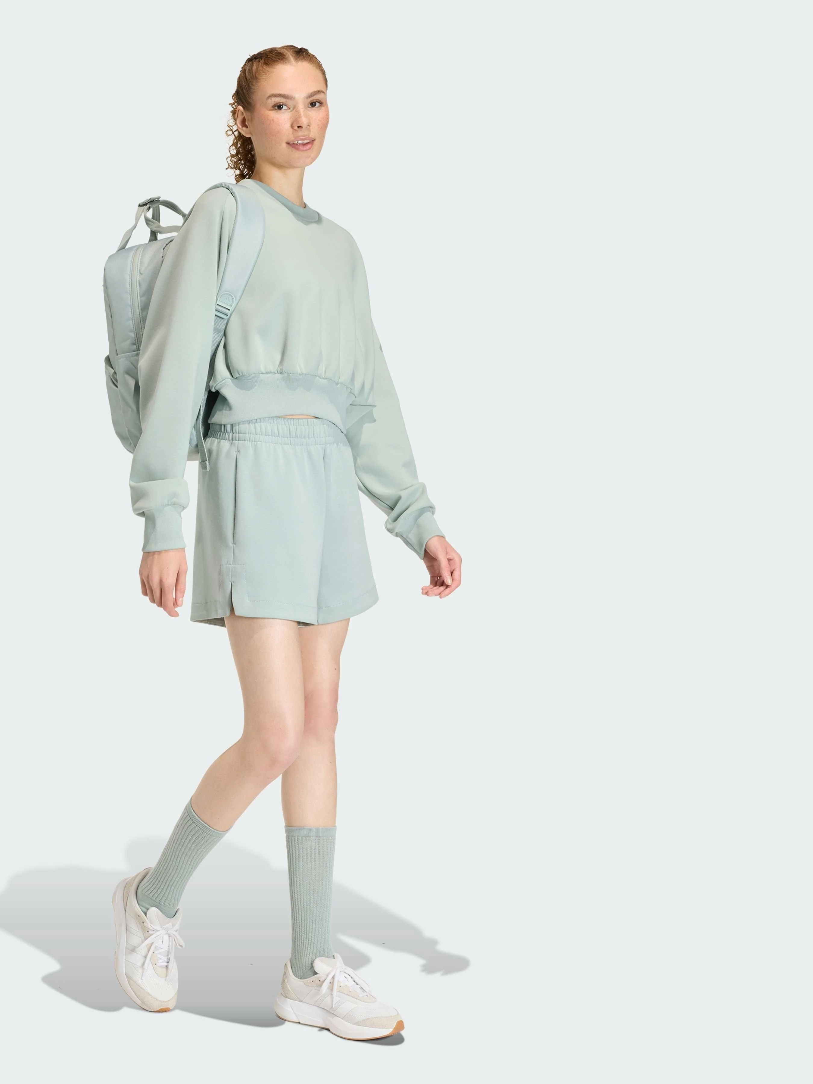 Жіночі Повсякденні шорти adidas фото 3