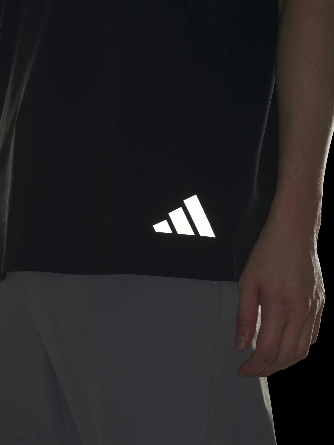 Футболки і поло Adidas модель KE3720 Футболки і поло Adidas модель KE3720 Фото