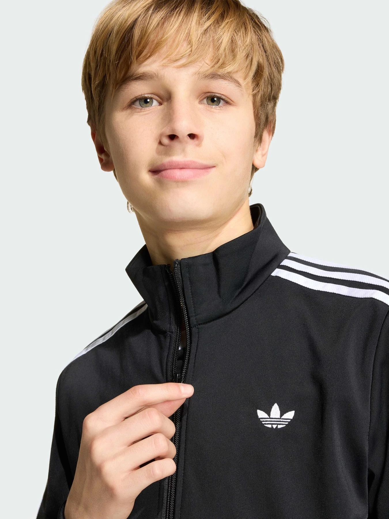 Худі та світшоти Adidas x Disney модель KC8440 Худі та світшоти Adidas x Disney модель KC8440 Фото
