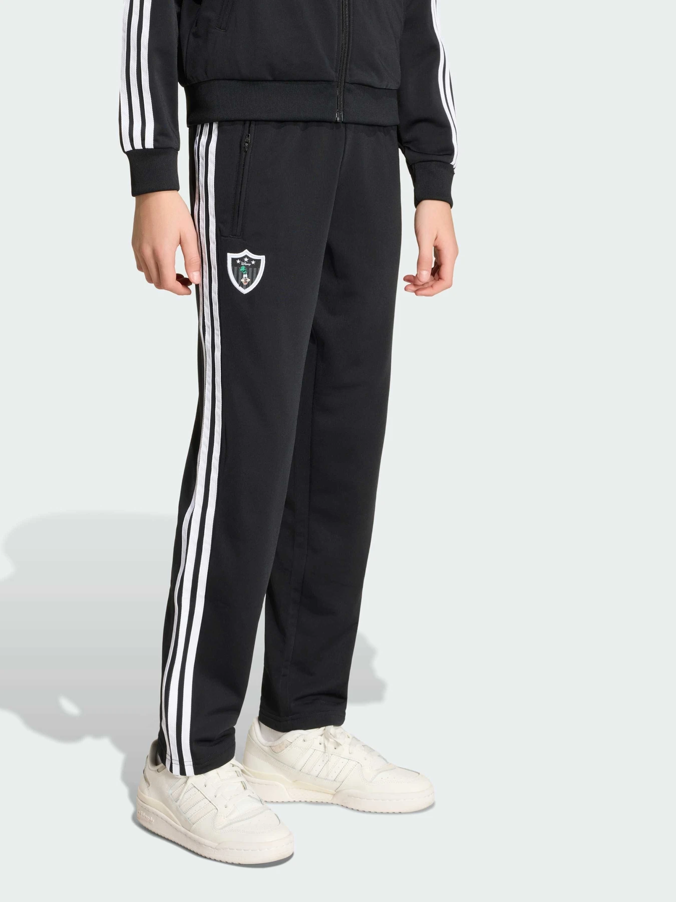 Штани Adidas x Disney модель KC8441 Штани Adidas x Disney модель KC8441 Фото