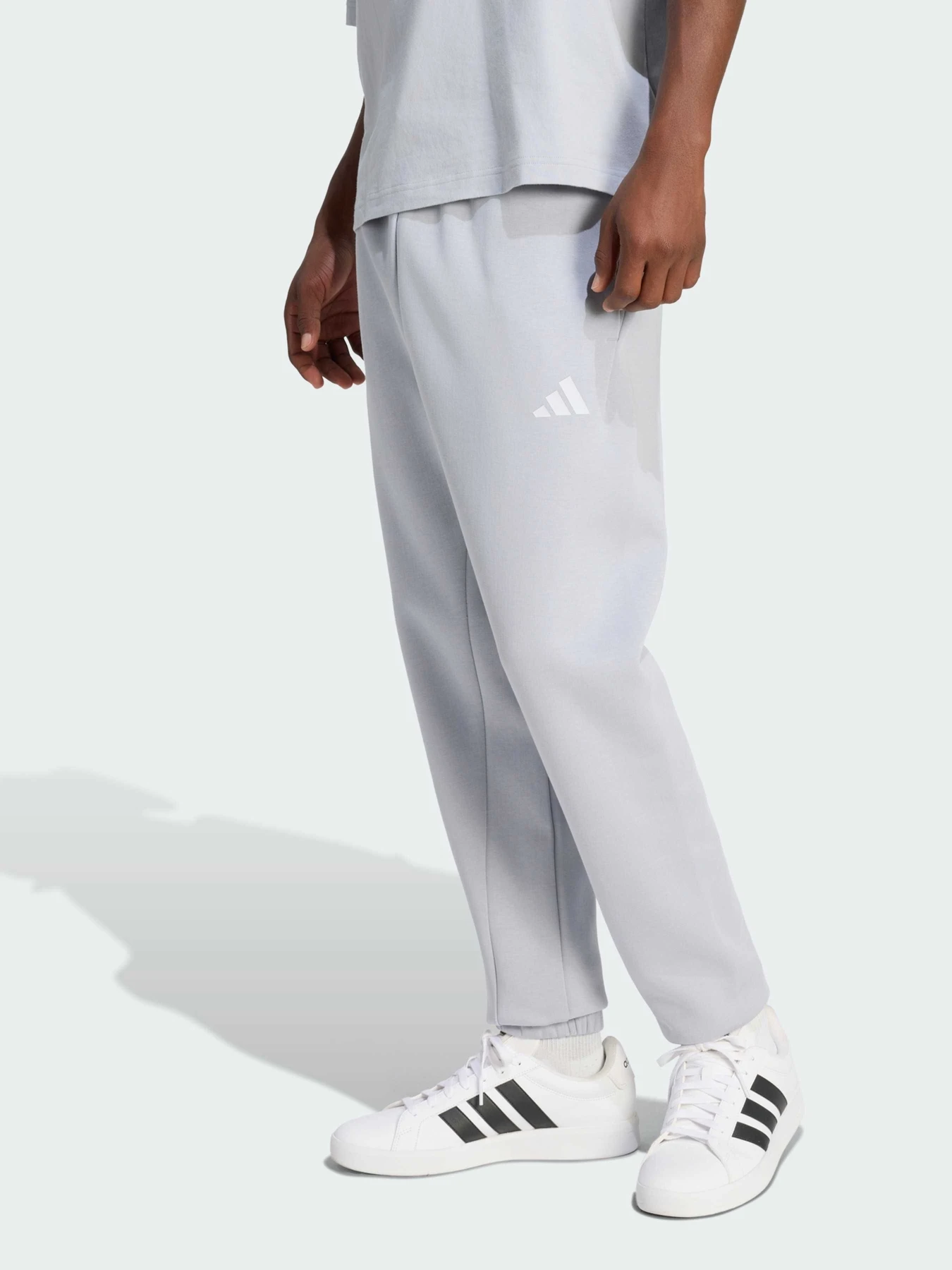 Брюки Adidas модель KD7645 Брюки Adidas модель KD7645 Фото