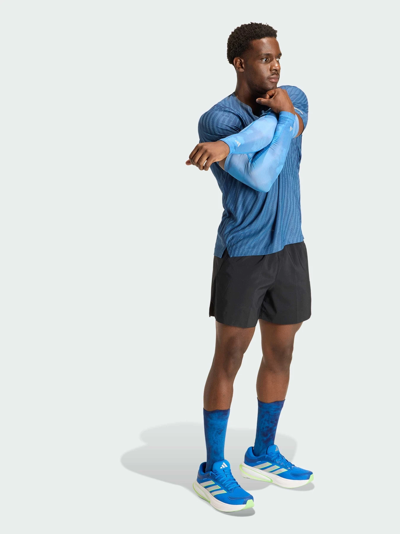 Футболки и поло Adidas модель JY9744 Футболки и поло Adidas модель JY9744 Фото