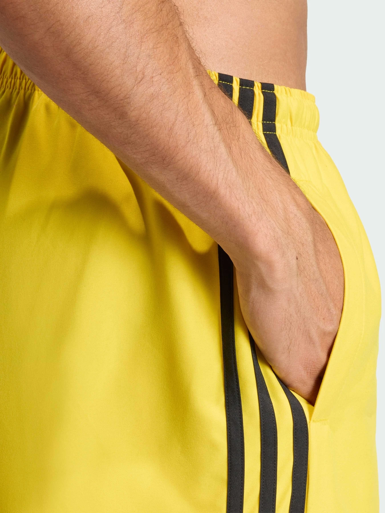 Одяг для пляжу Adidas модель JZ8473 Одяг для пляжу Adidas модель JZ8473 Фото