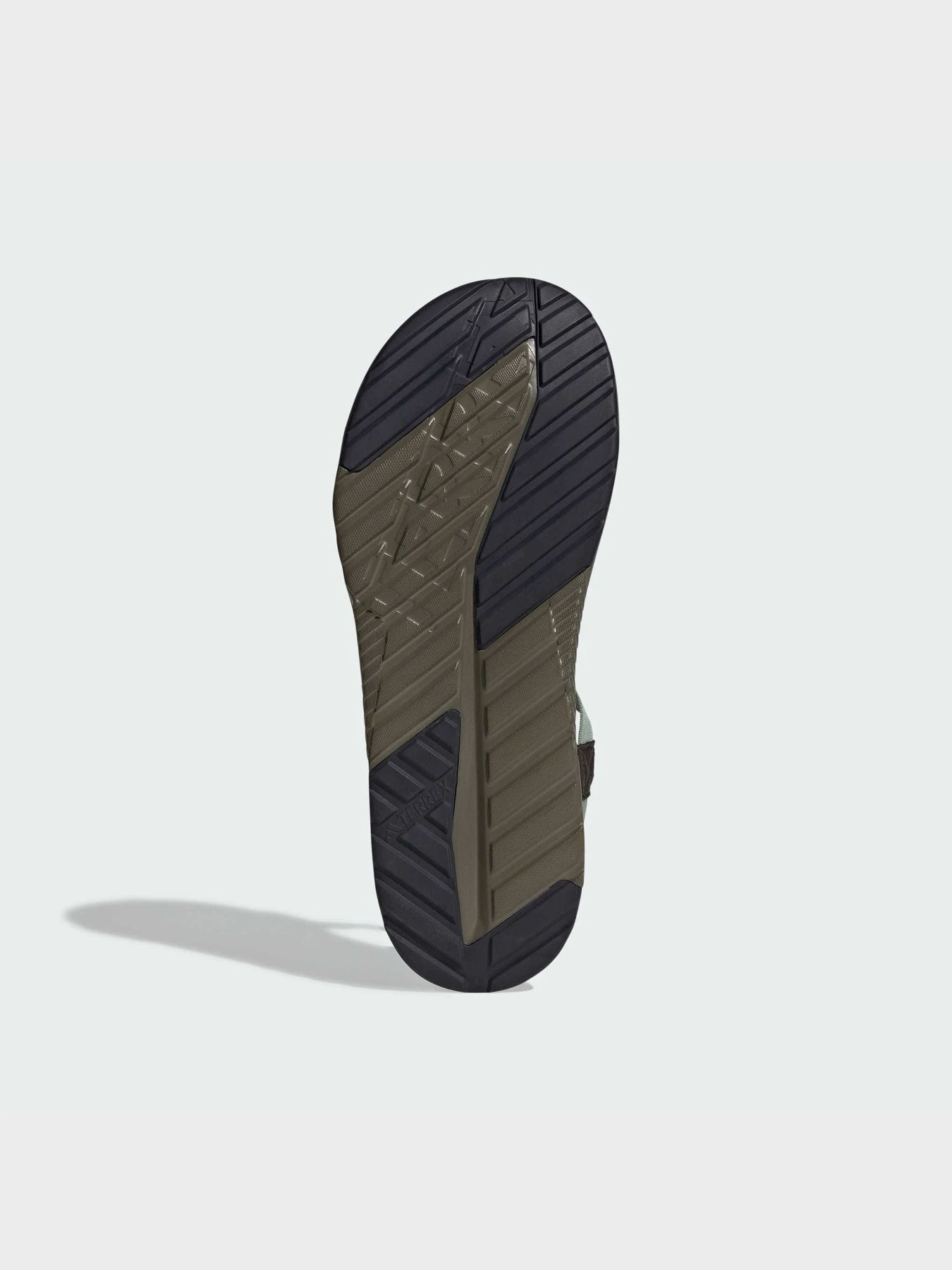 Сандалии Adidas модель JR8403 Сандалии Adidas модель JR8403 Фото