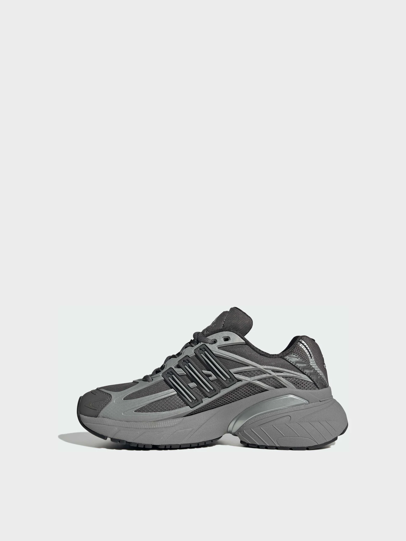Кроссовки Adidas модель HQ7554 Кроссовки Adidas модель HQ7554 Фото
