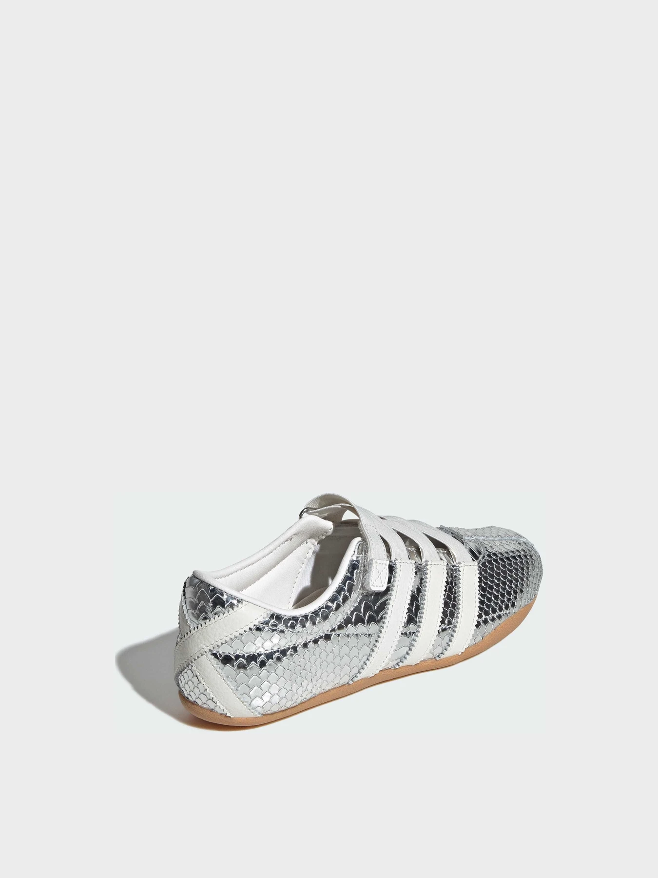 Кроссовки Adidas модель KI4312 Кроссовки Adidas модель KI4312 Фото