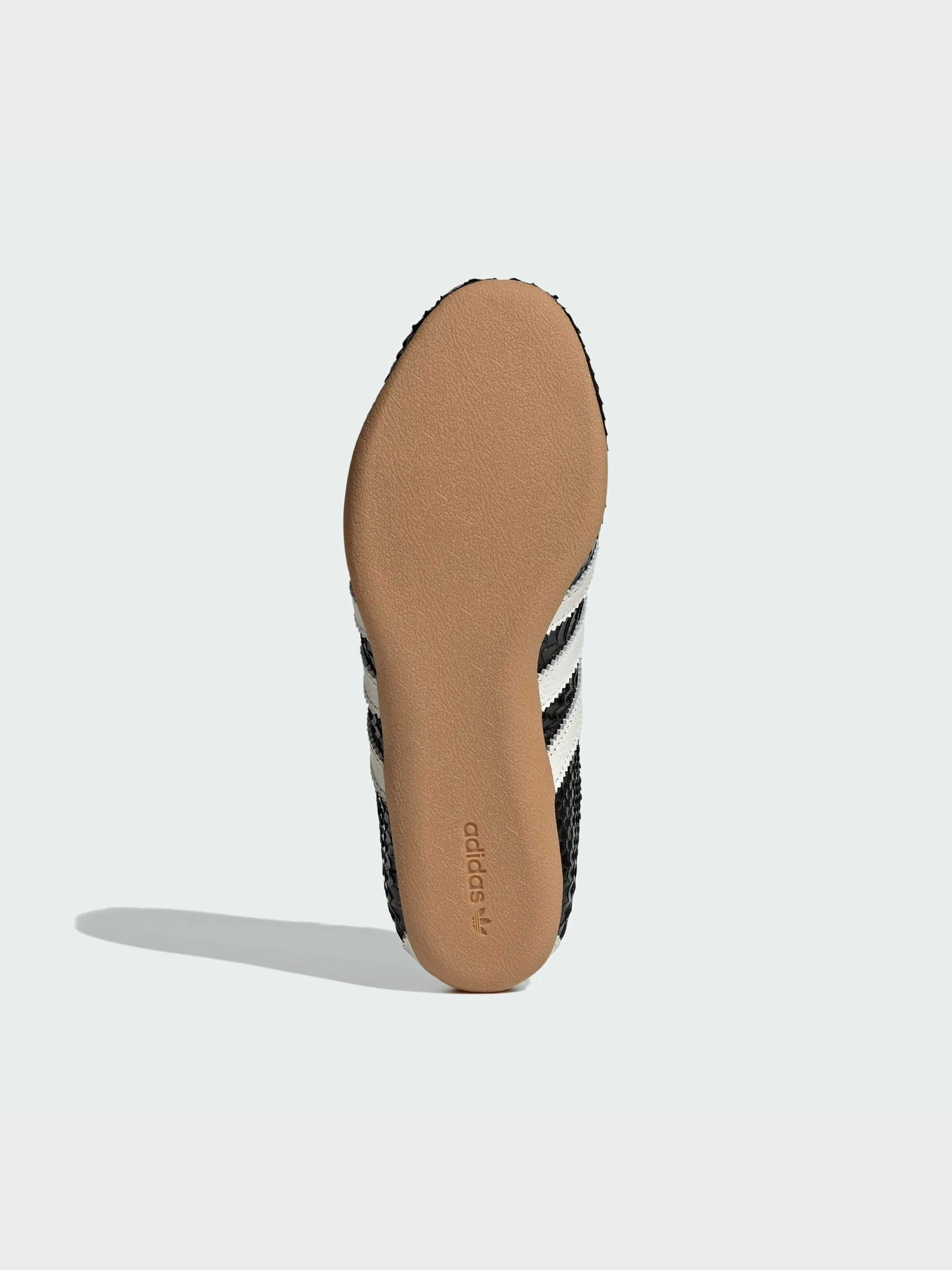 Кроссовки Adidas модель KI4313 Кроссовки Adidas модель KI4313 Фото