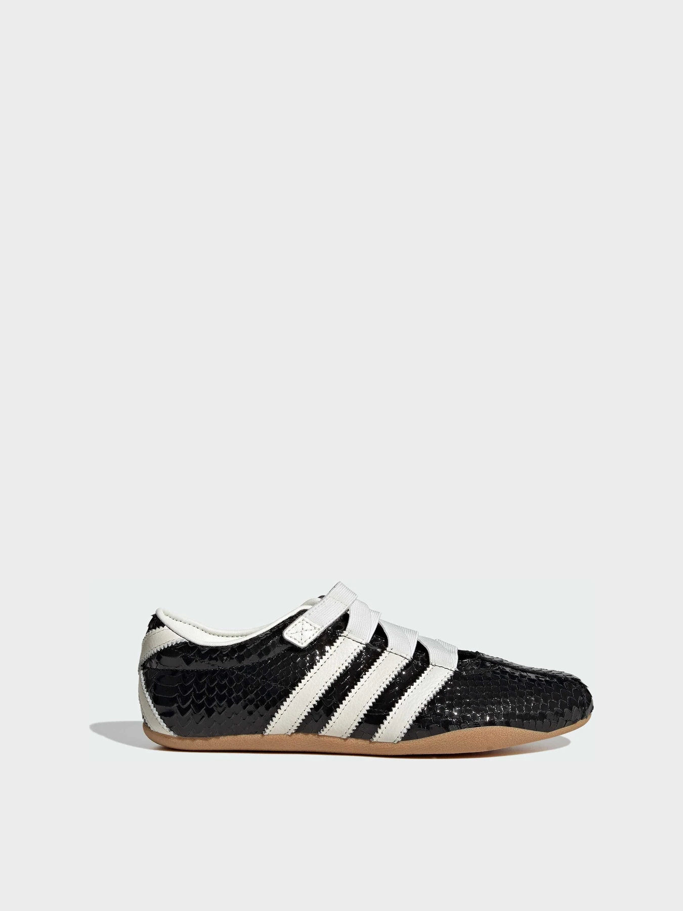 Кроссовки Adidas модель KI4313 Кроссовки Adidas модель KI4313 Фото
