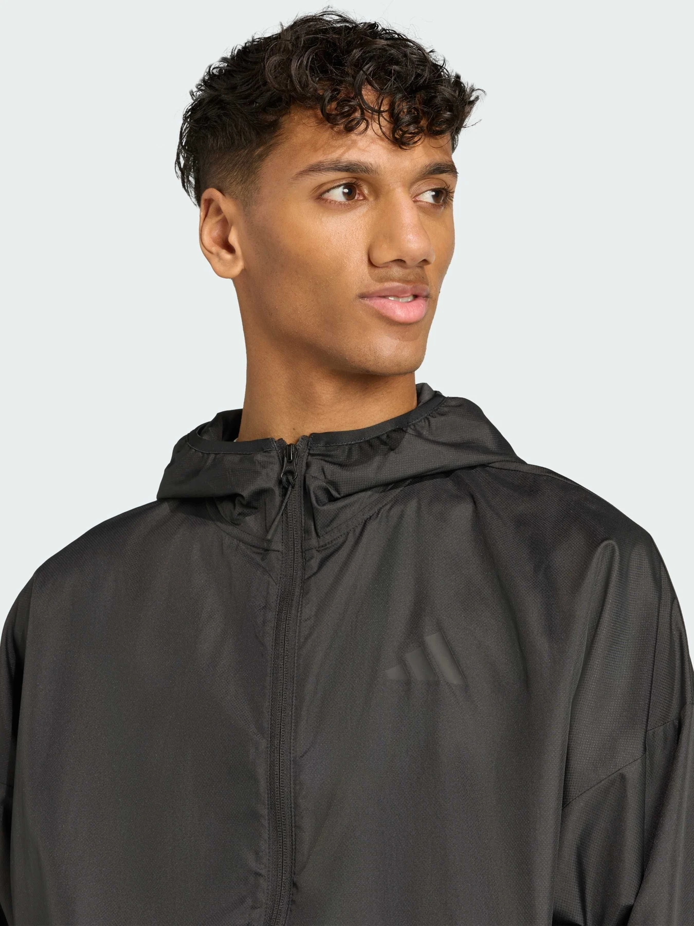 Куртки и дубленки Adidas модель JM3896 Фото