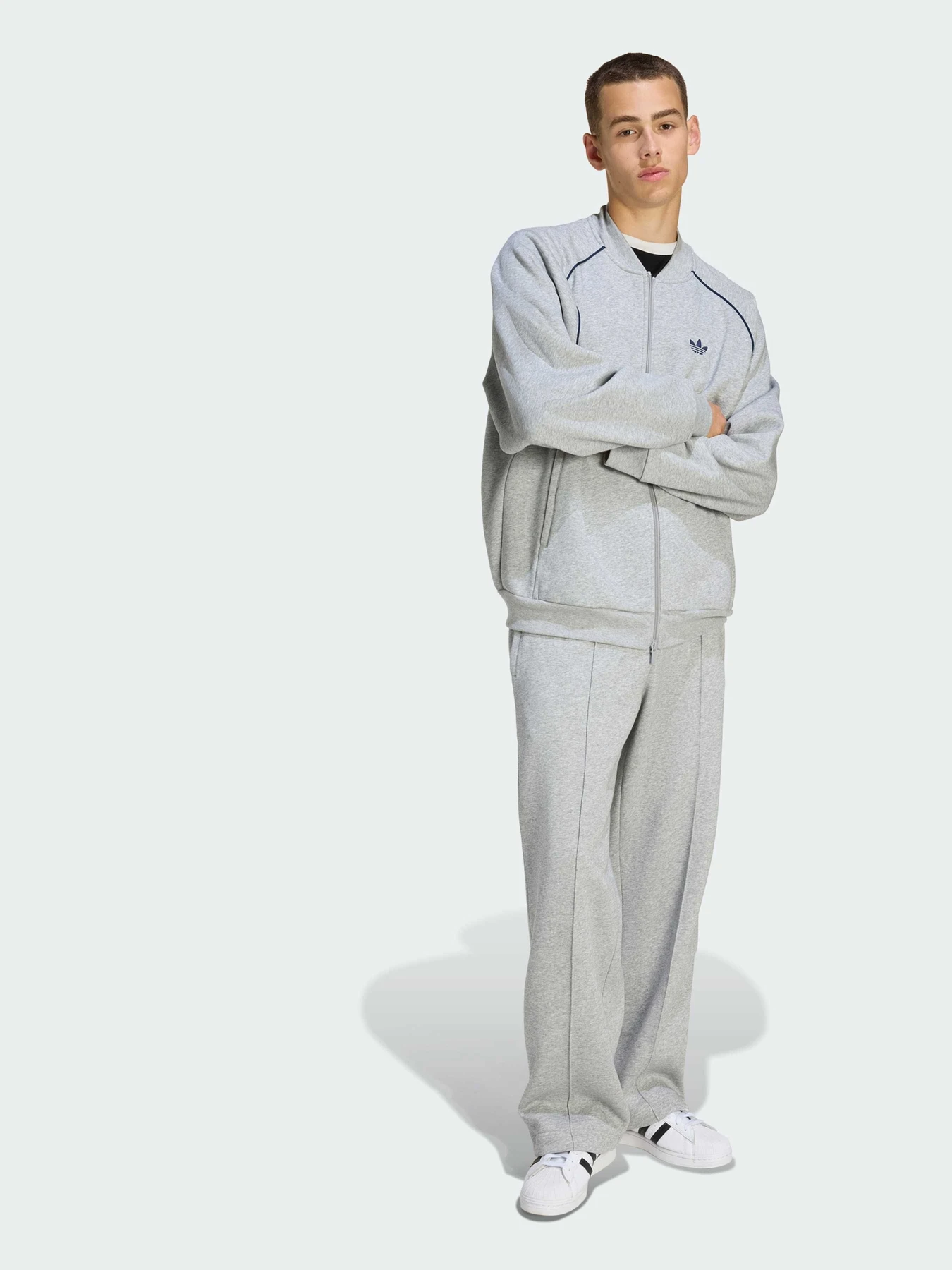 Штани Adidas Graphics модель KE2241 Фото