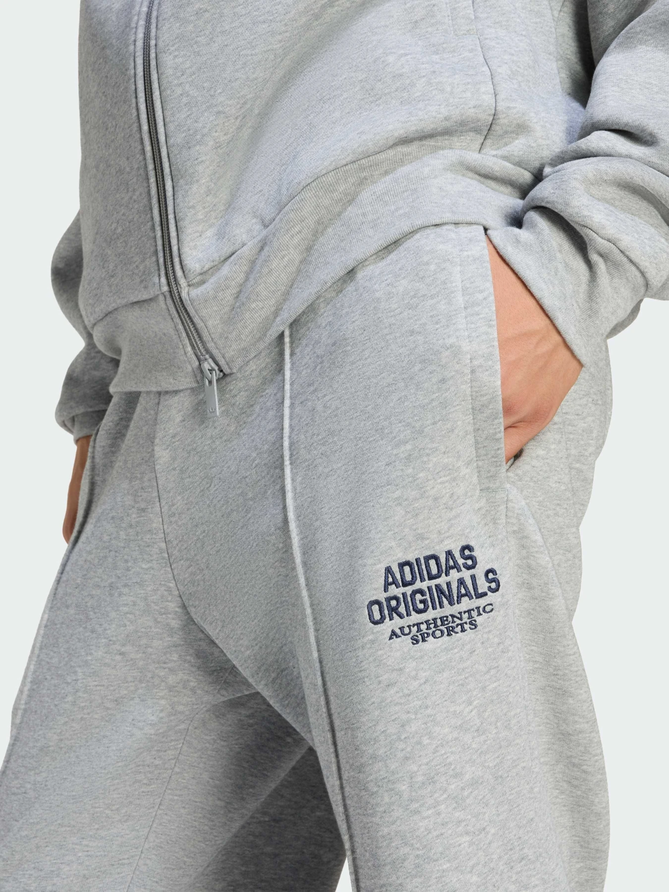 Штани Adidas Graphics модель KE2241 Фото