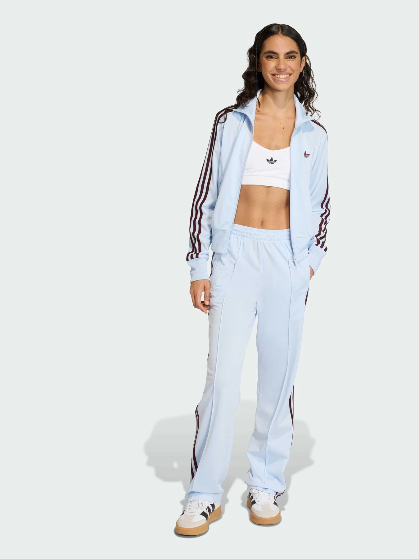 Худи и свитшоты Adidas Adicolor модель KC6574 Худи и свитшоты Adidas Adicolor модель KC6574 Фото