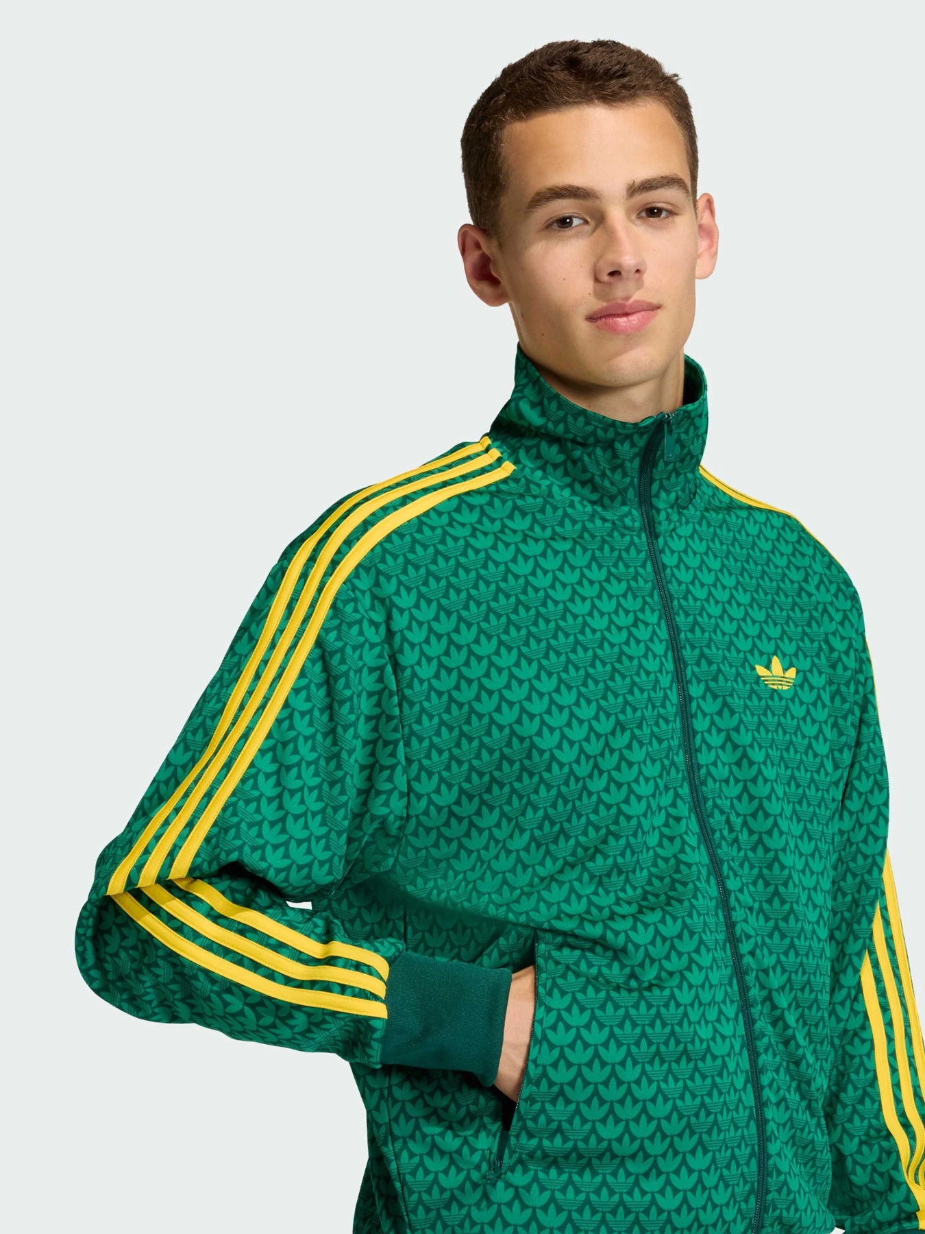 Худи и свитшоты Adidas Graphics модель KD0382 Худи и свитшоты Adidas Graphics модель KD0382 Фото
