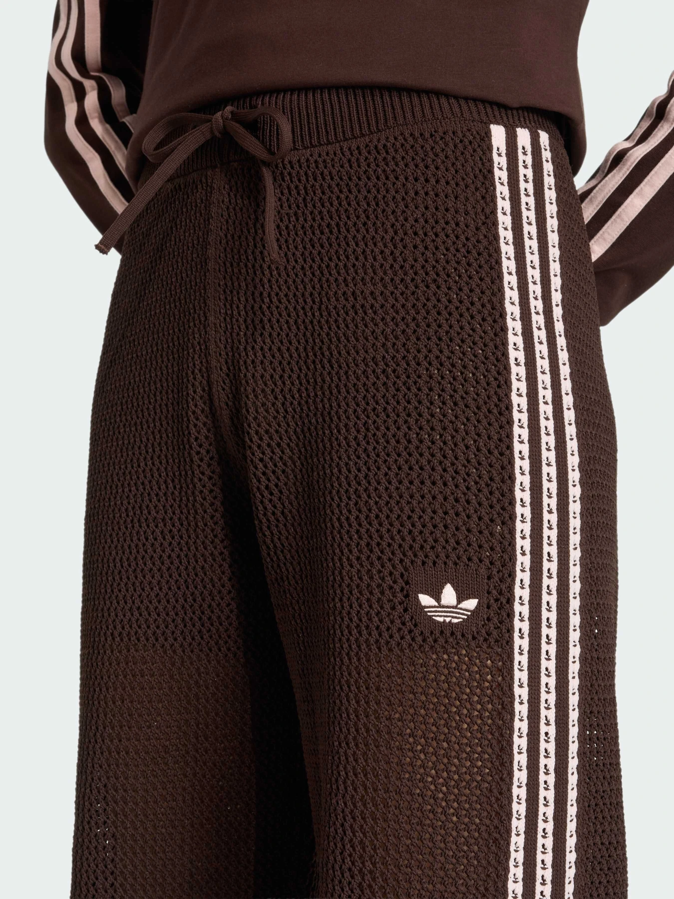 Брюки Adidas Adicolor модель KE0201 Фото