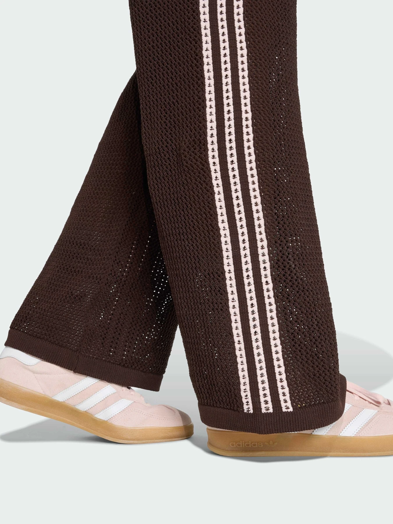 Брюки Adidas Adicolor модель KE0201 Фото