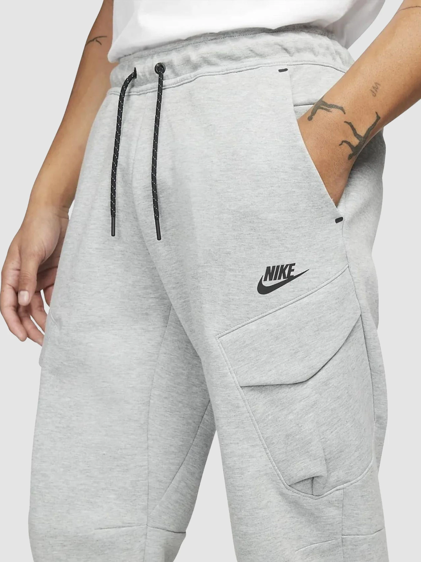 Брюки NIKE Tch Flc Utility Pant модель DM6453-063 Брюки NIKE Tch Flc Utility Pant модель DM6453-063 Фото