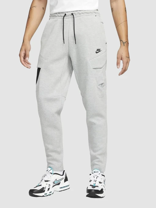 Брюки NIKE Tch Flc Utility Pant модель DM6453-063 Фото