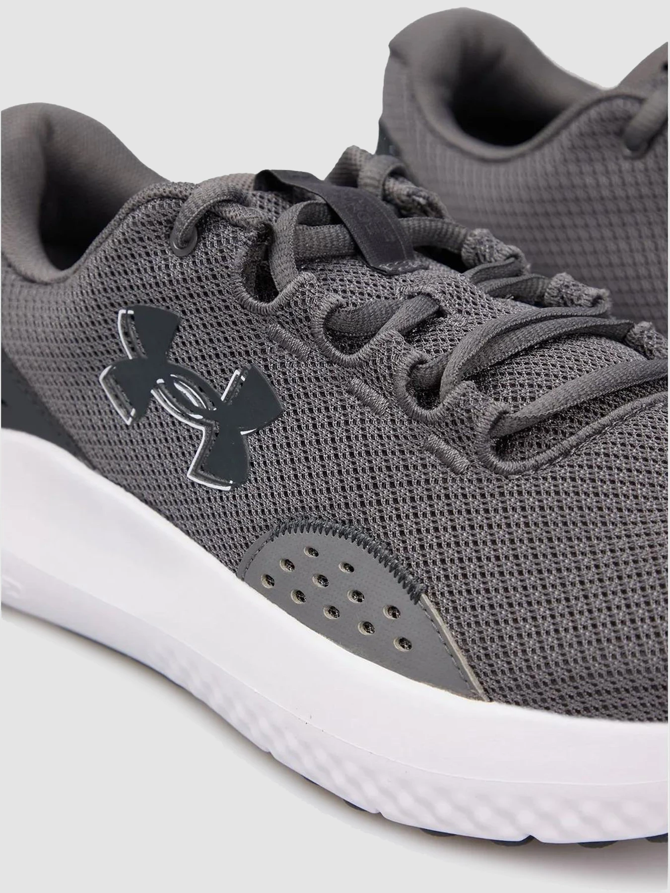 Кросівки Under Armour Charged Surge 4 модель 3027000-106 Кросівки Under Armour Charged Surge 4 модель 3027000-106 Фото