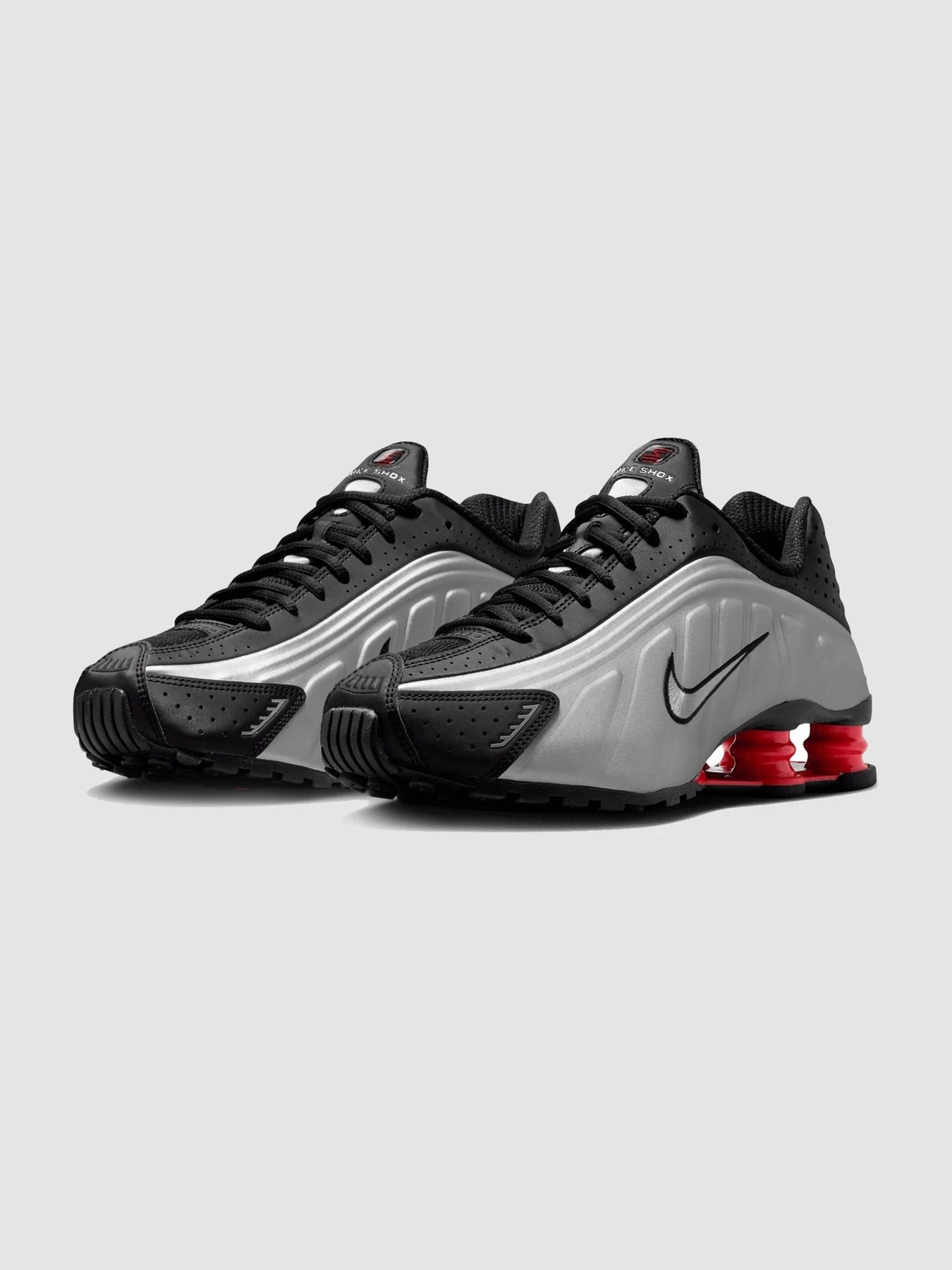 Кросівки NIKE Shox R4 модель AR3565-011 Кросівки NIKE Shox R4 модель AR3565-011 Фото