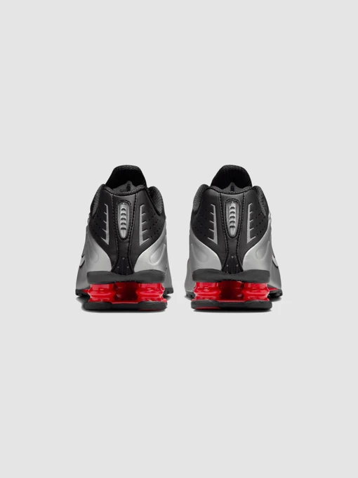 Жіночі Кросівки повсякденні NIKE Shox R4 фото 3