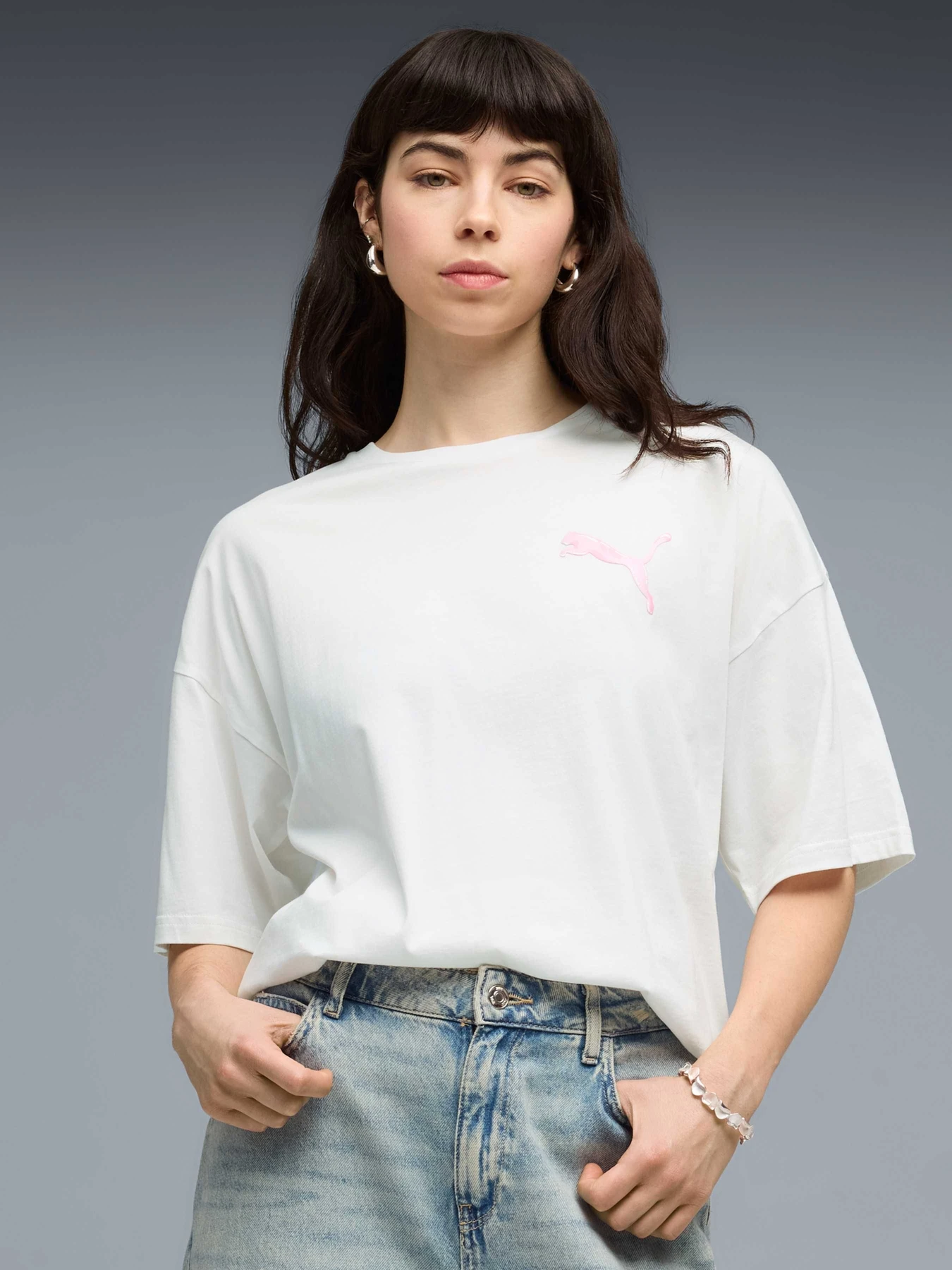 Футболки и поло PUMA Graphics Tee модель 634590 Футболки и поло PUMA Graphics Tee модель 634590 Фото
