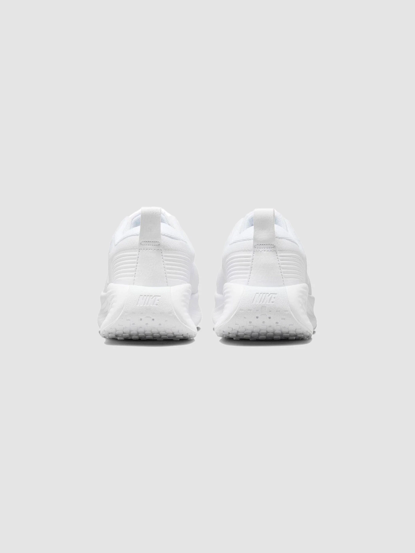 Кросівки NIKE Promina модель FV5285-100 Кросівки NIKE Promina модель FV5285-100 Фото
