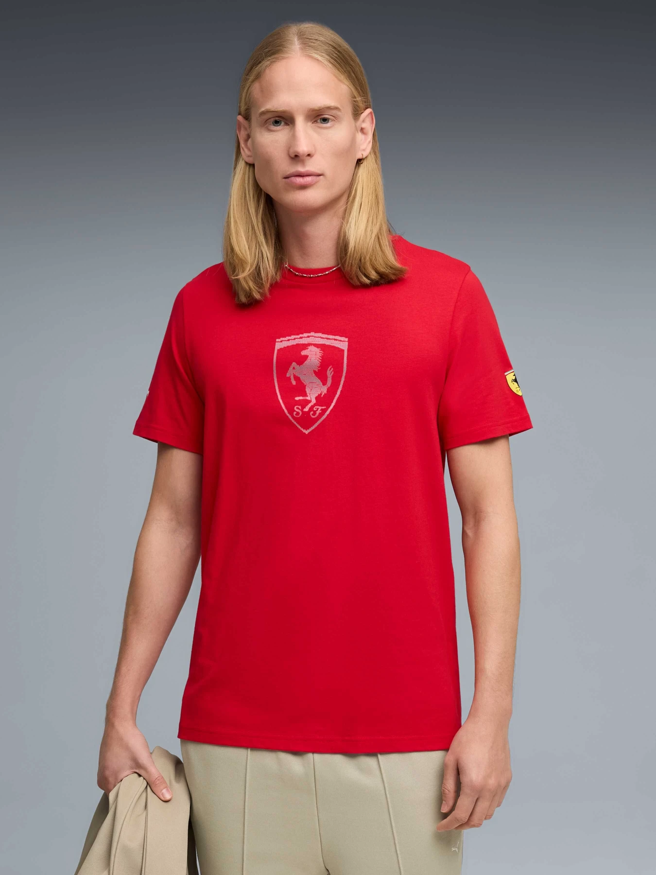 Футболки і поло PUMA Ferrari Tonal Shield Tee модель 635311 Футболки і поло PUMA Ferrari Tonal Shield Tee модель 635311 Фото