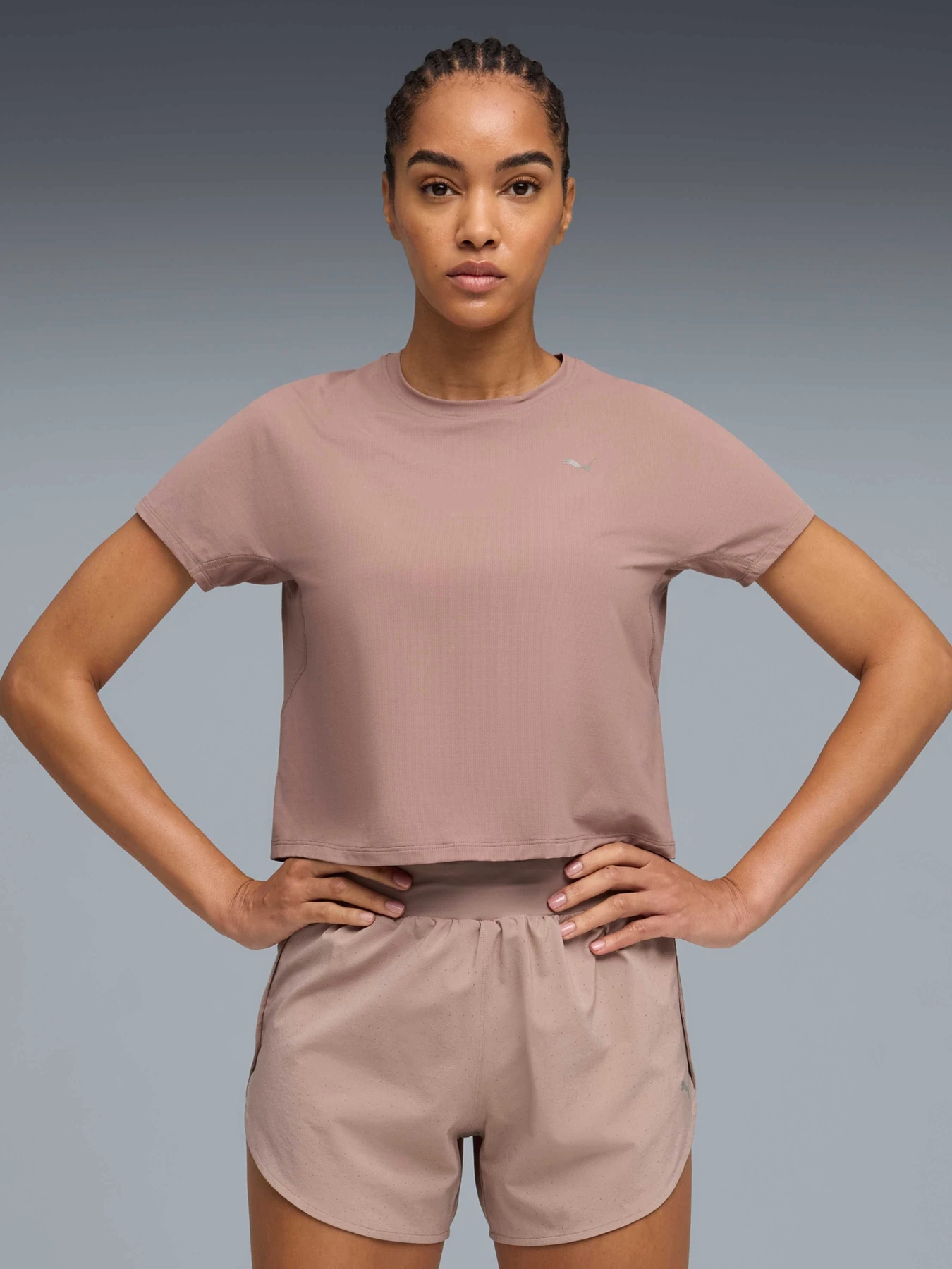 Футболки и поло PUMA W Run Coolcell Tee модель 528430 Футболки и поло PUMA W Run Coolcell Tee модель 528430 Фото