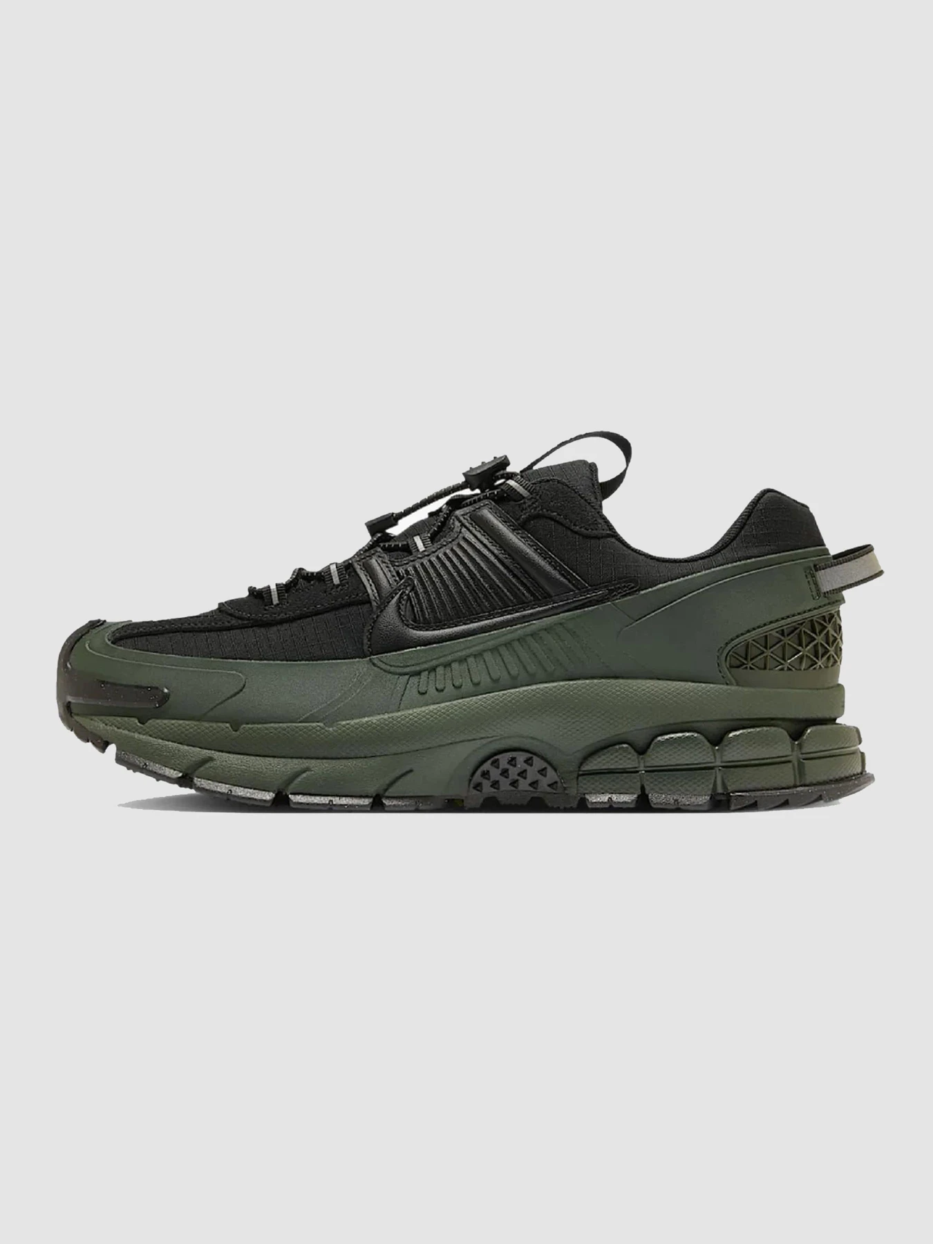 Кроссовки NIKE Zoom Vomero Roam модель FV2295-300 Кроссовки NIKE Zoom Vomero Roam модель FV2295-300 Фото