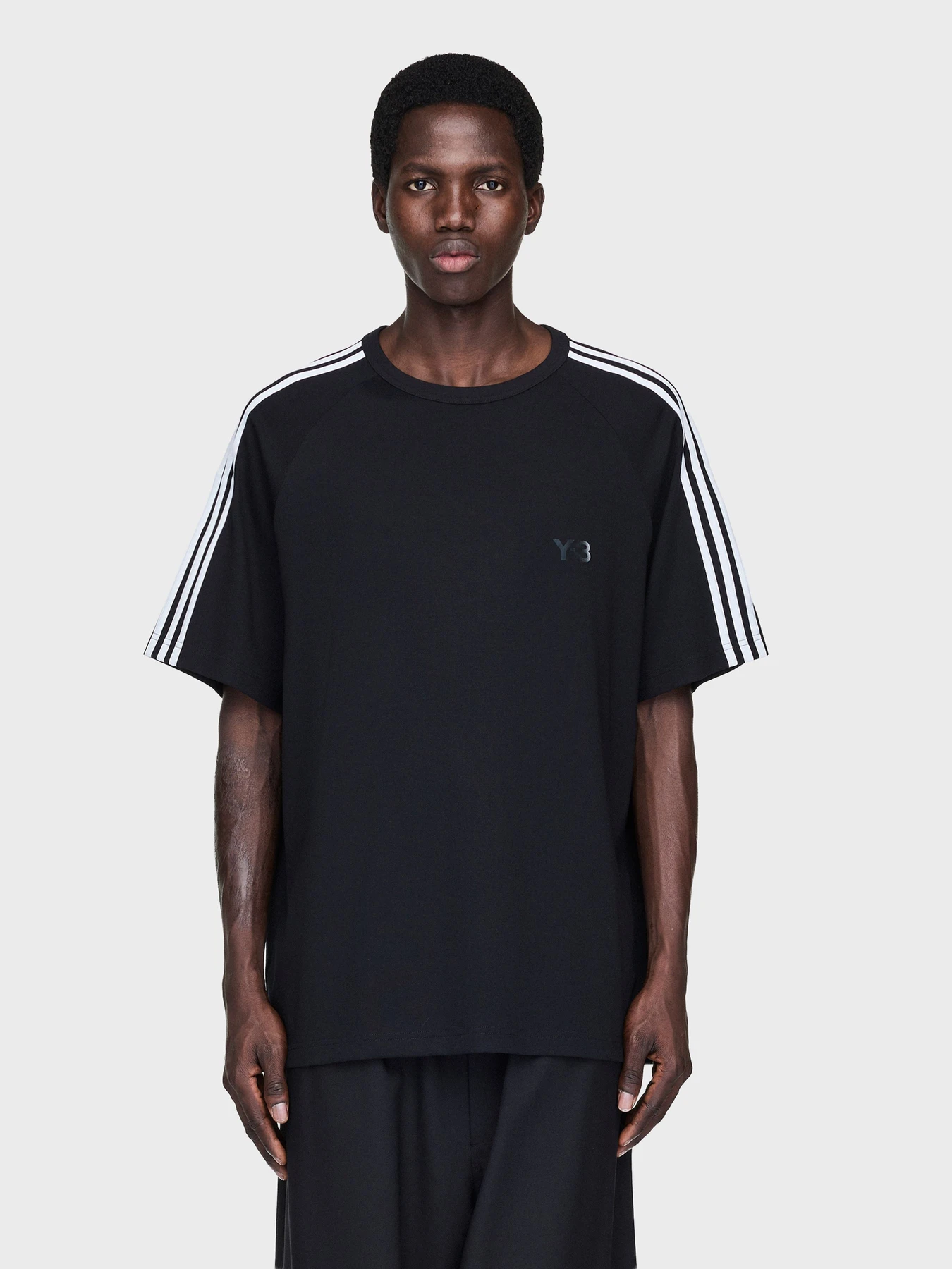 Футболки и поло Adidas Y-3 модель JW7352 Футболки и поло Adidas Y-3 модель JW7352 Фото