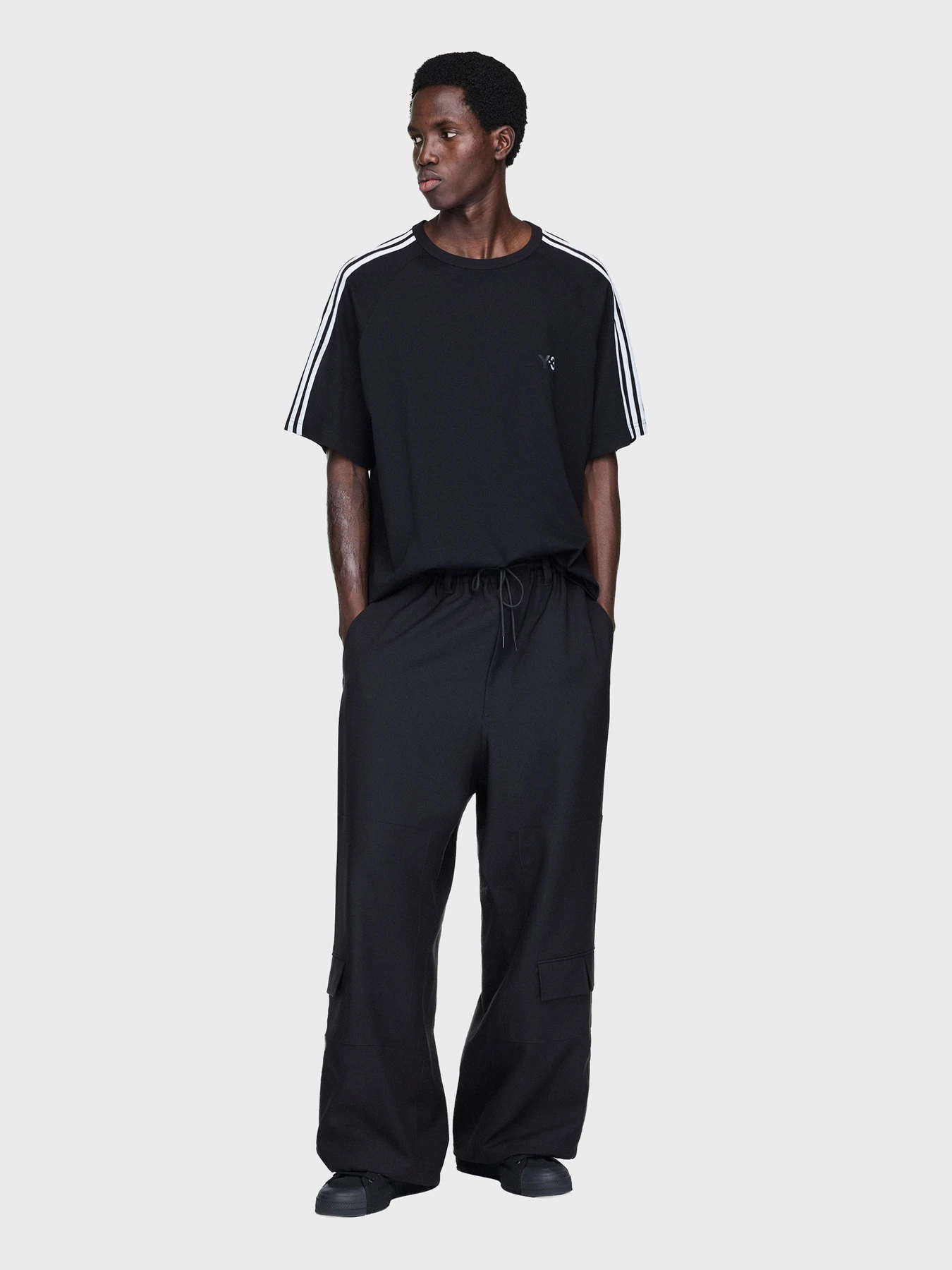 Футболки и поло Adidas Y-3 модель JW7352 Футболки и поло Adidas Y-3 модель JW7352 Фото