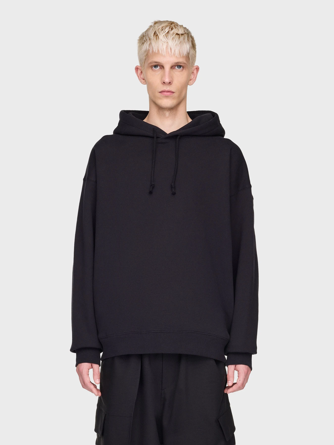Худи и свитшоты Adidas модель JX4748 Худи и свитшоты Adidas модель JX4748 Фото