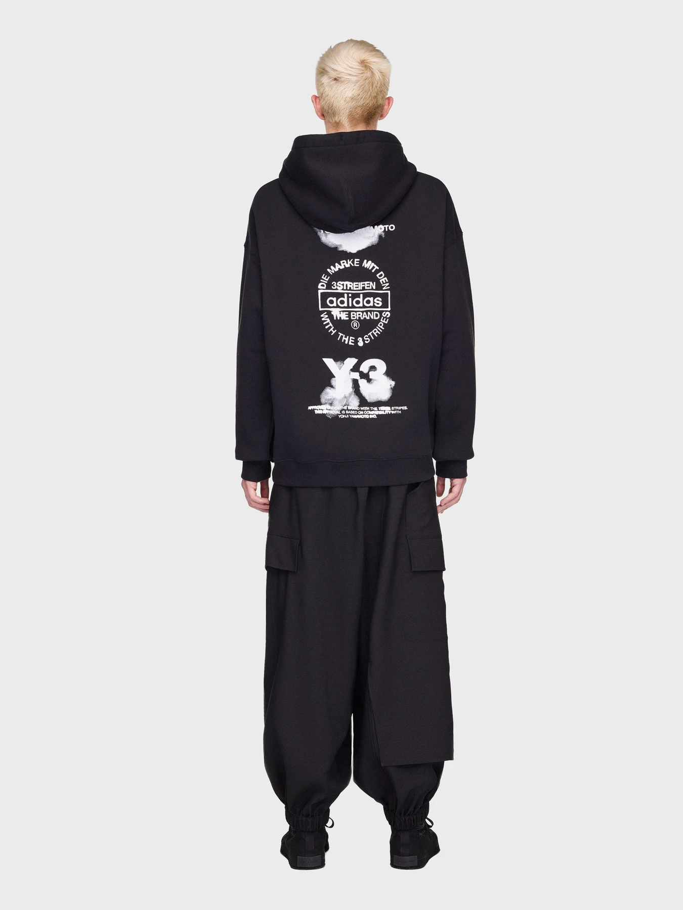Худи и свитшоты Adidas модель JX4748 Худи и свитшоты Adidas модель JX4748 Фото
