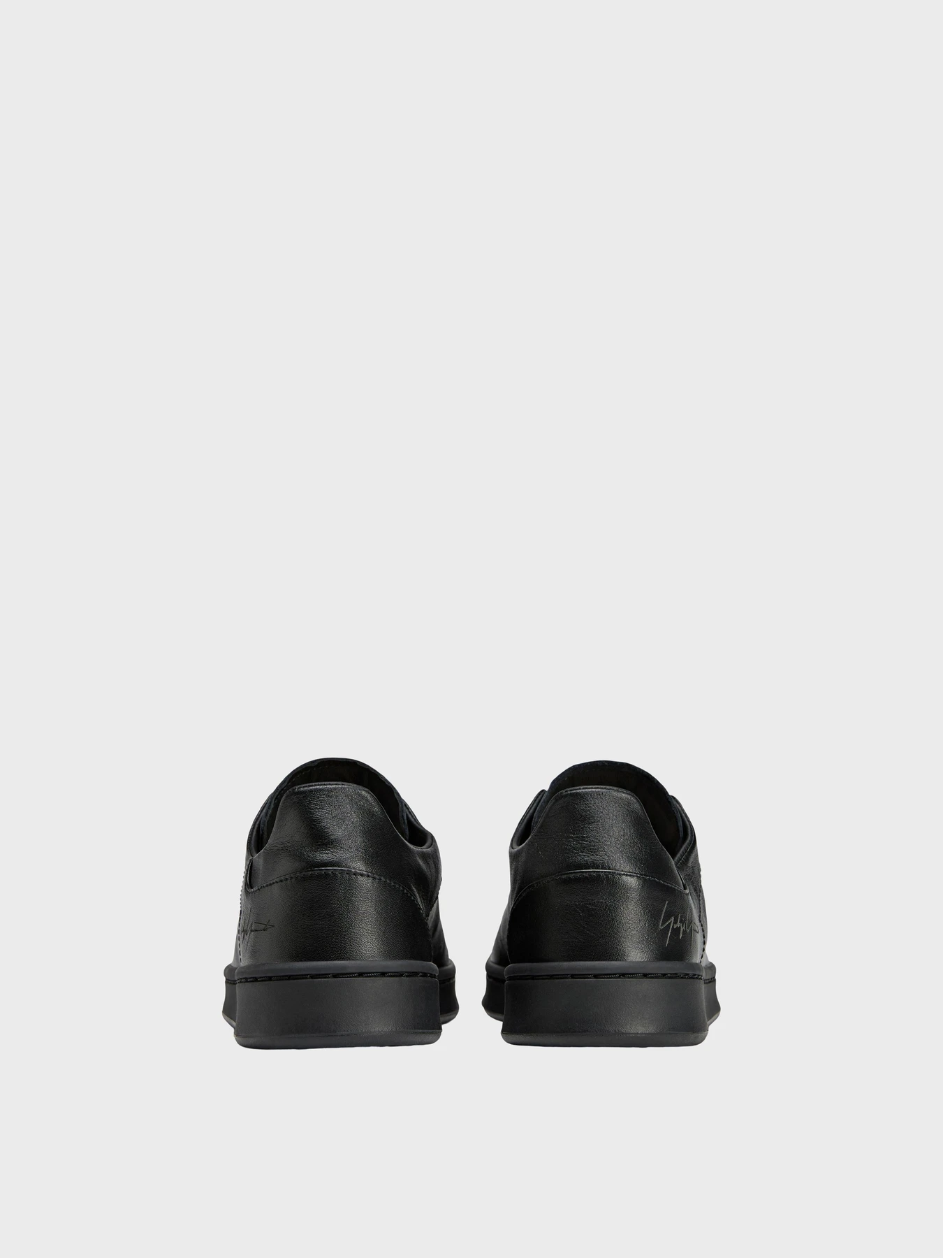 Кеди Adidas Y-3 модель JR4218 Кеди Adidas Y-3 модель JR4218 Фото