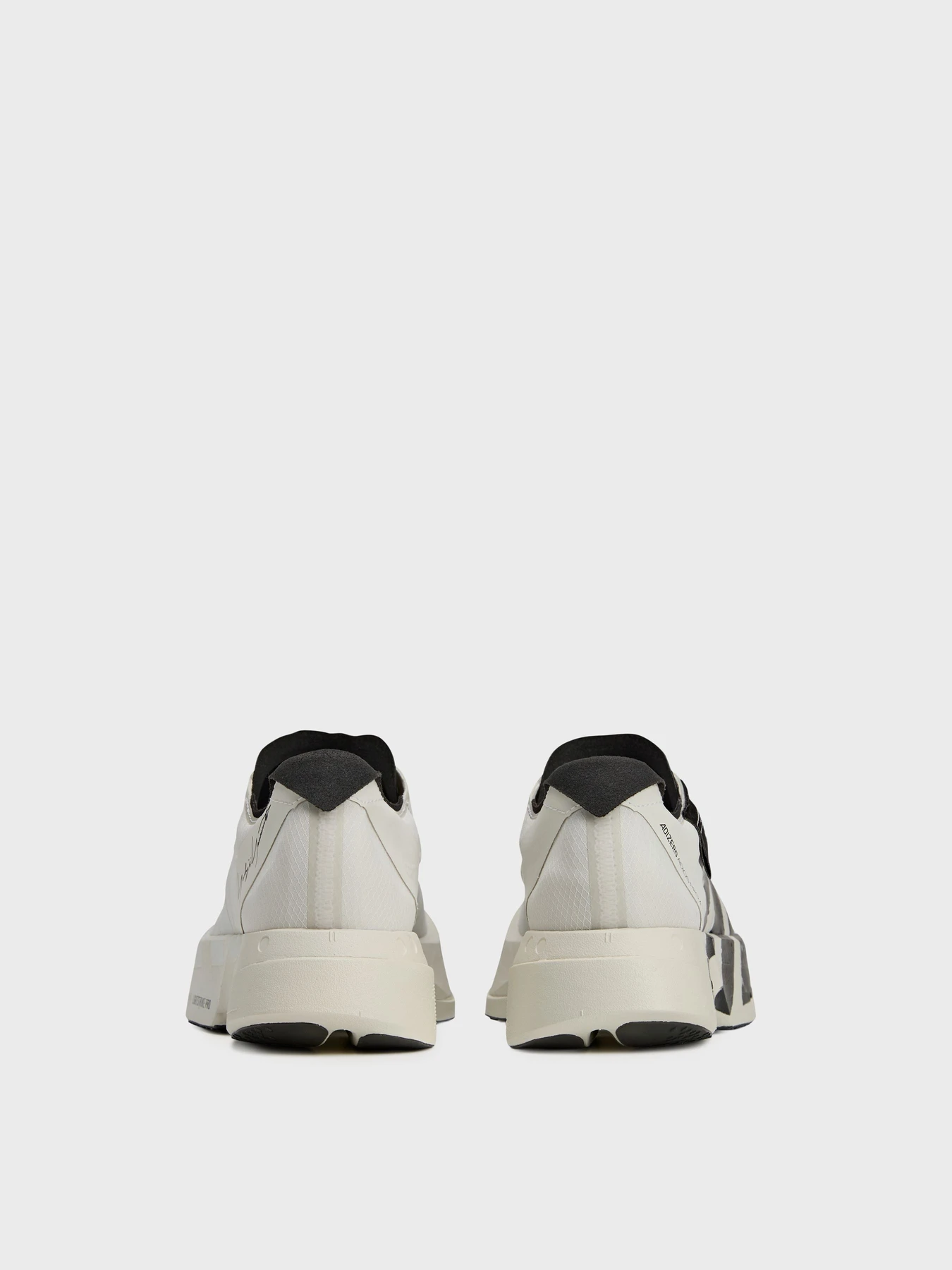 Кроссовки Adidas Y-3 модель JR6656 Кроссовки Adidas Y-3 модель JR6656 Фото