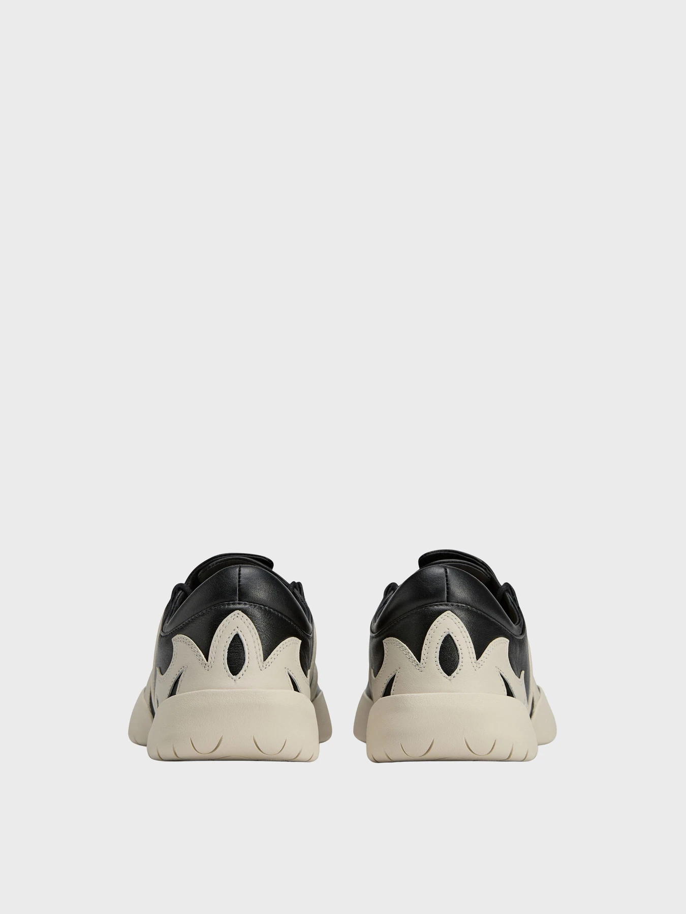 Кросівки Adidas Y-3 модель JR3600 Фото