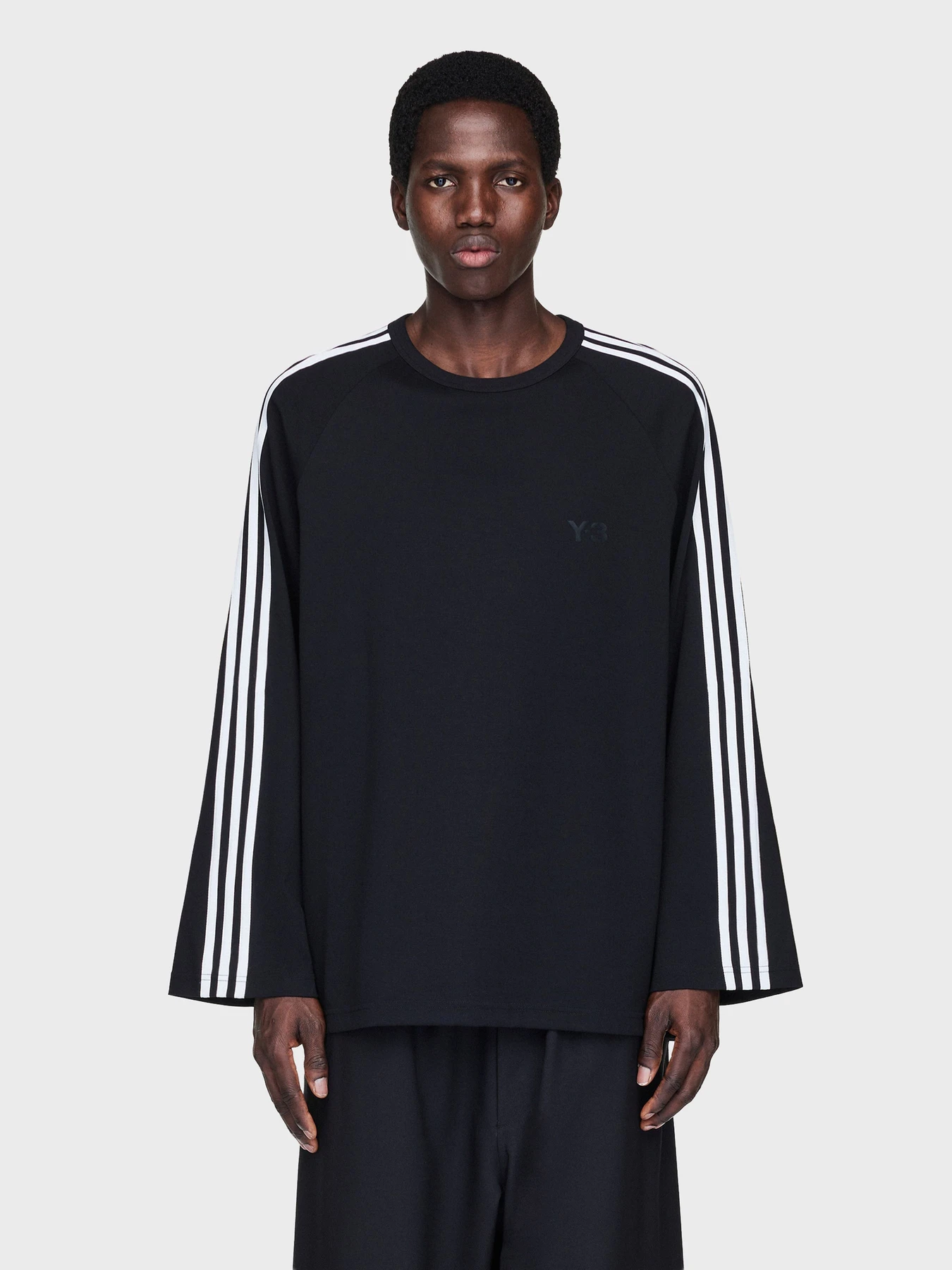 Худи и свитшоты Adidas модель JW7351 Фото
