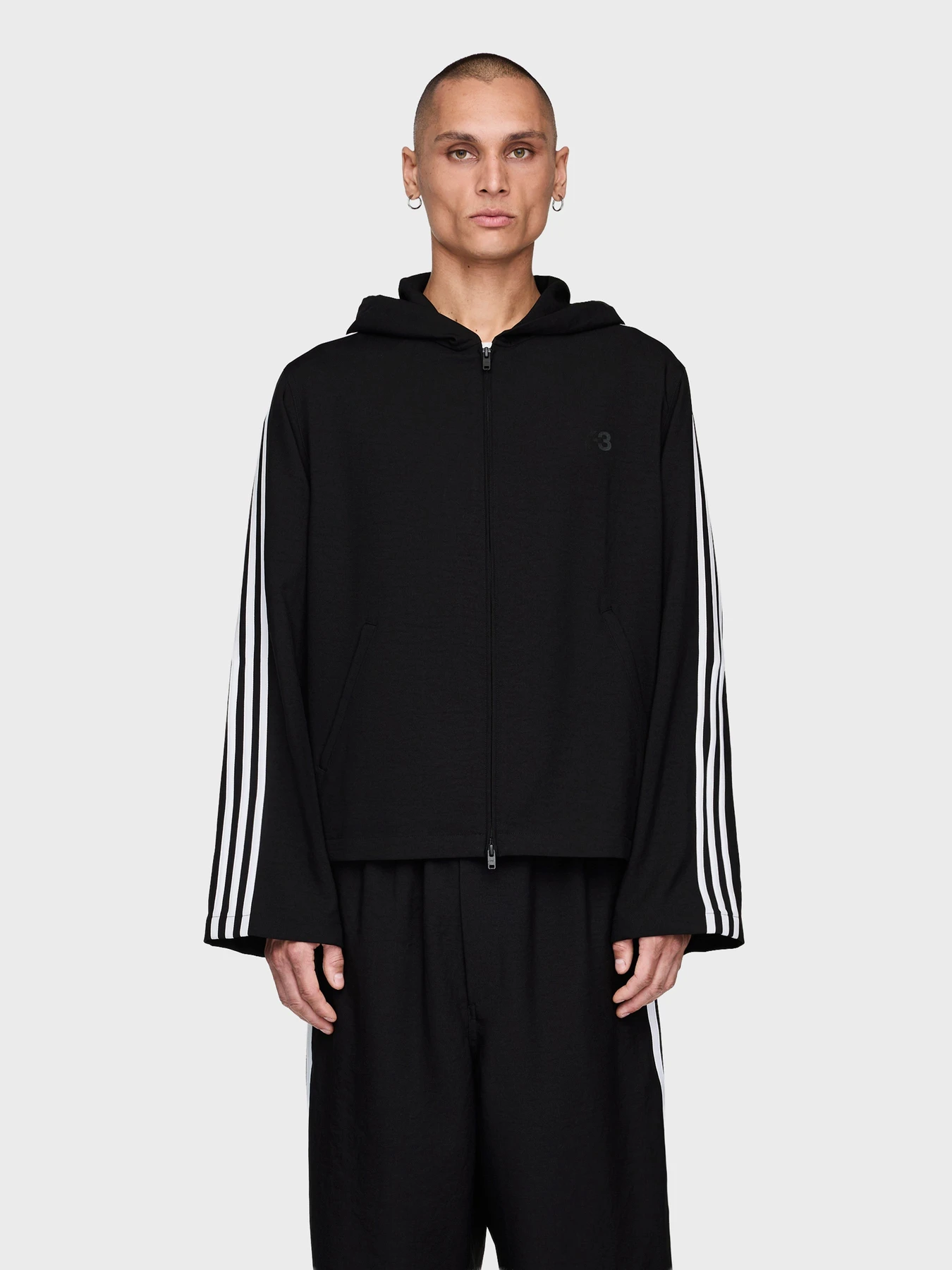 Худі та світшоти Adidas модель JW7354 Худі та світшоти Adidas модель JW7354 Фото
