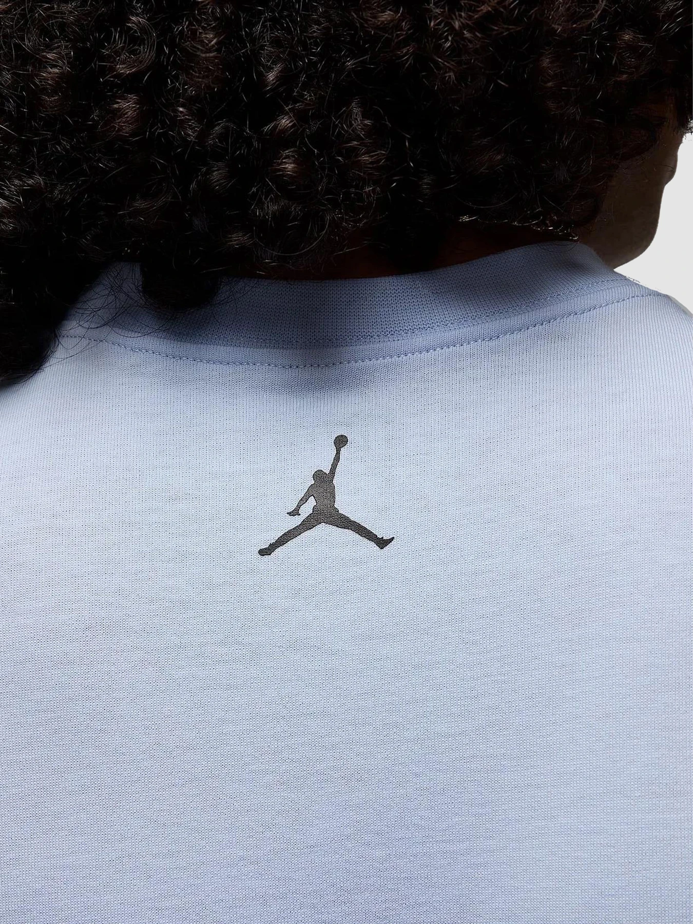 Футболки і поло Jordan Brand Sneaker Patch модель HJ2326-407 Фото