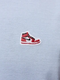Футболки і поло Jordan Brand Sneaker Patch модель HJ2326-407 Фото