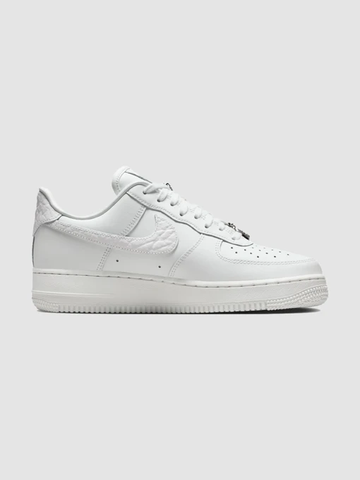Кроссовки NIKE Air Force 1 '07 Low модель IM6485-121 Фото