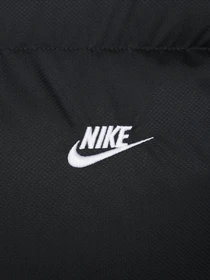 Куртки и дубленки NIKE Sportswear Club Puffer модель FB7368-010 Фото