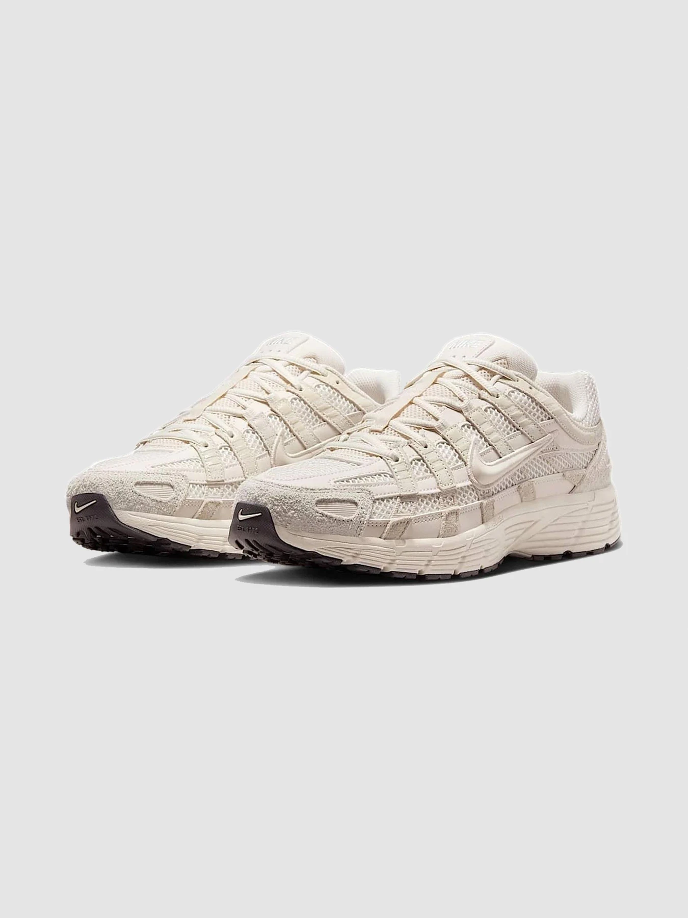 Кроссовки NIKE P-6000 Se модель HF0015-100 Кроссовки NIKE P-6000 Se модель HF0015-100 Фото