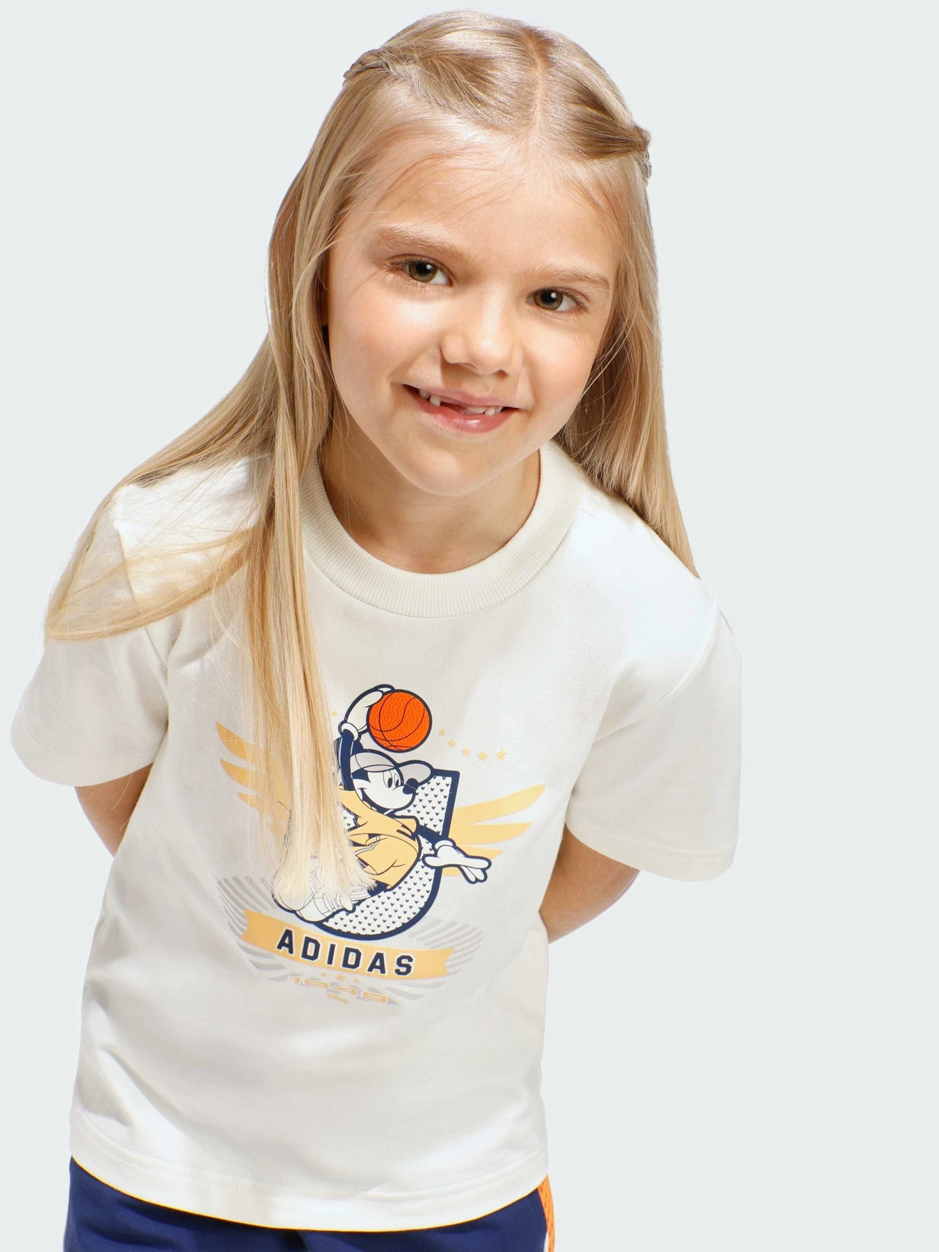 Костюмы Adidas x Disney модель JZ3559 Костюмы Adidas x Disney модель JZ3559 Фото
