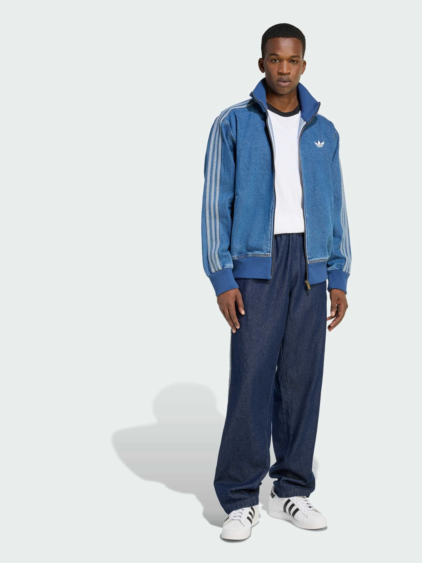 Куртки та дублянки Adidas Adicolor модель KD1517 Куртки та дублянки Adidas Adicolor модель KD1517 Фото