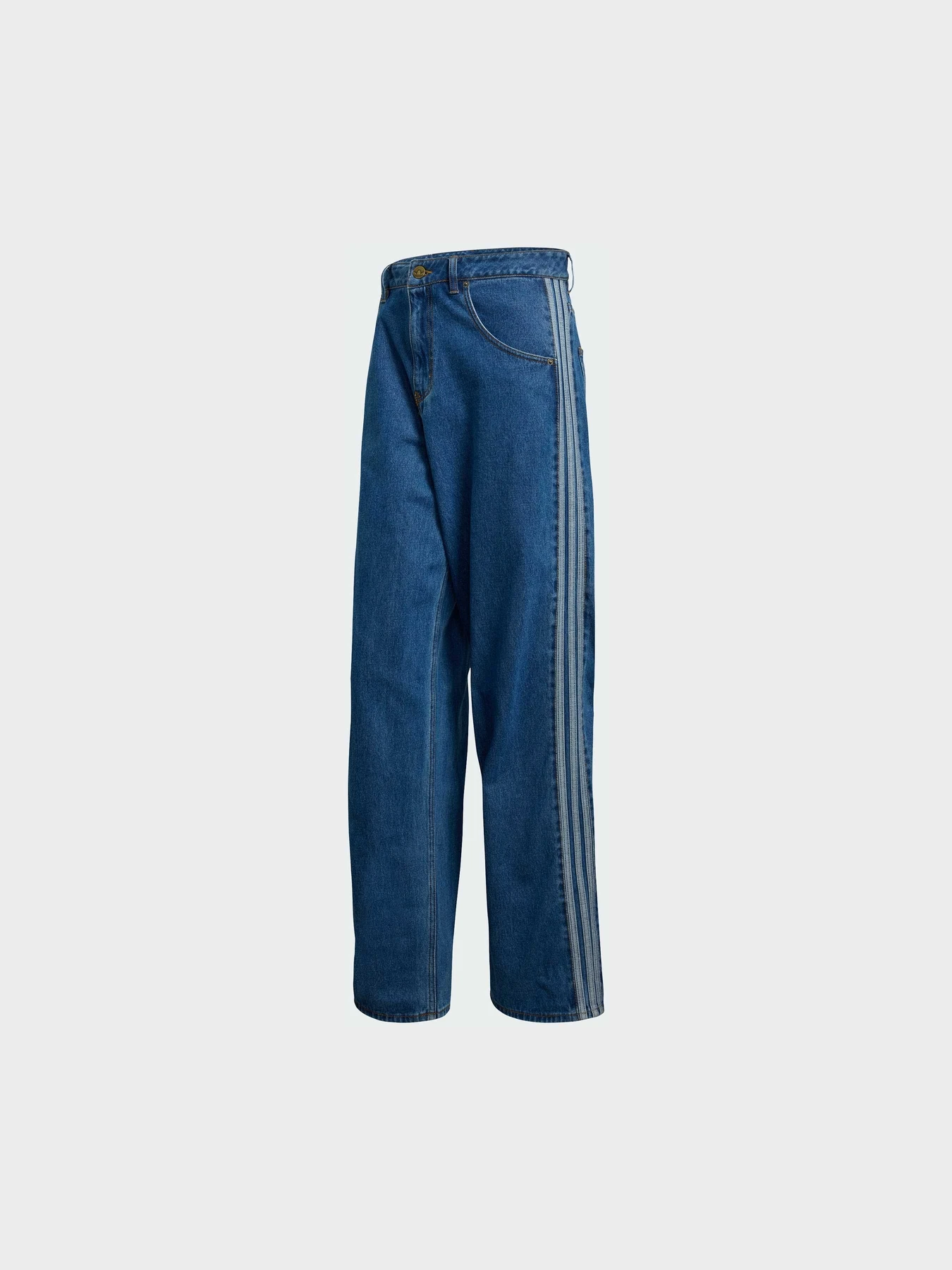 Джинсы Adidas Adicolor модель KD1499 Джинсы Adidas Adicolor модель KD1499 Фото