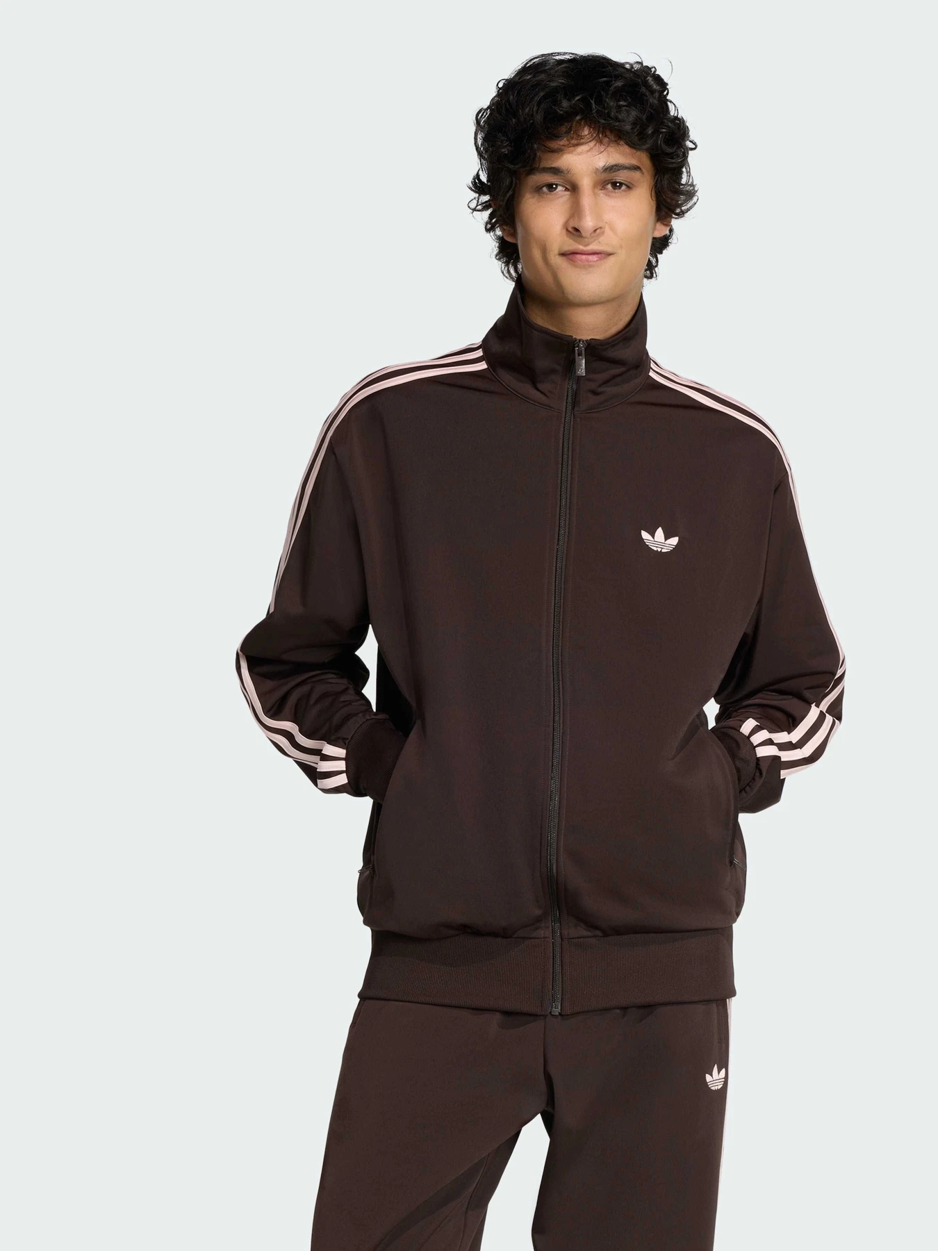 Худи и свитшоты Adidas Adicolor модель KD8309 Худи и свитшоты Adidas Adicolor модель KD8309 Фото