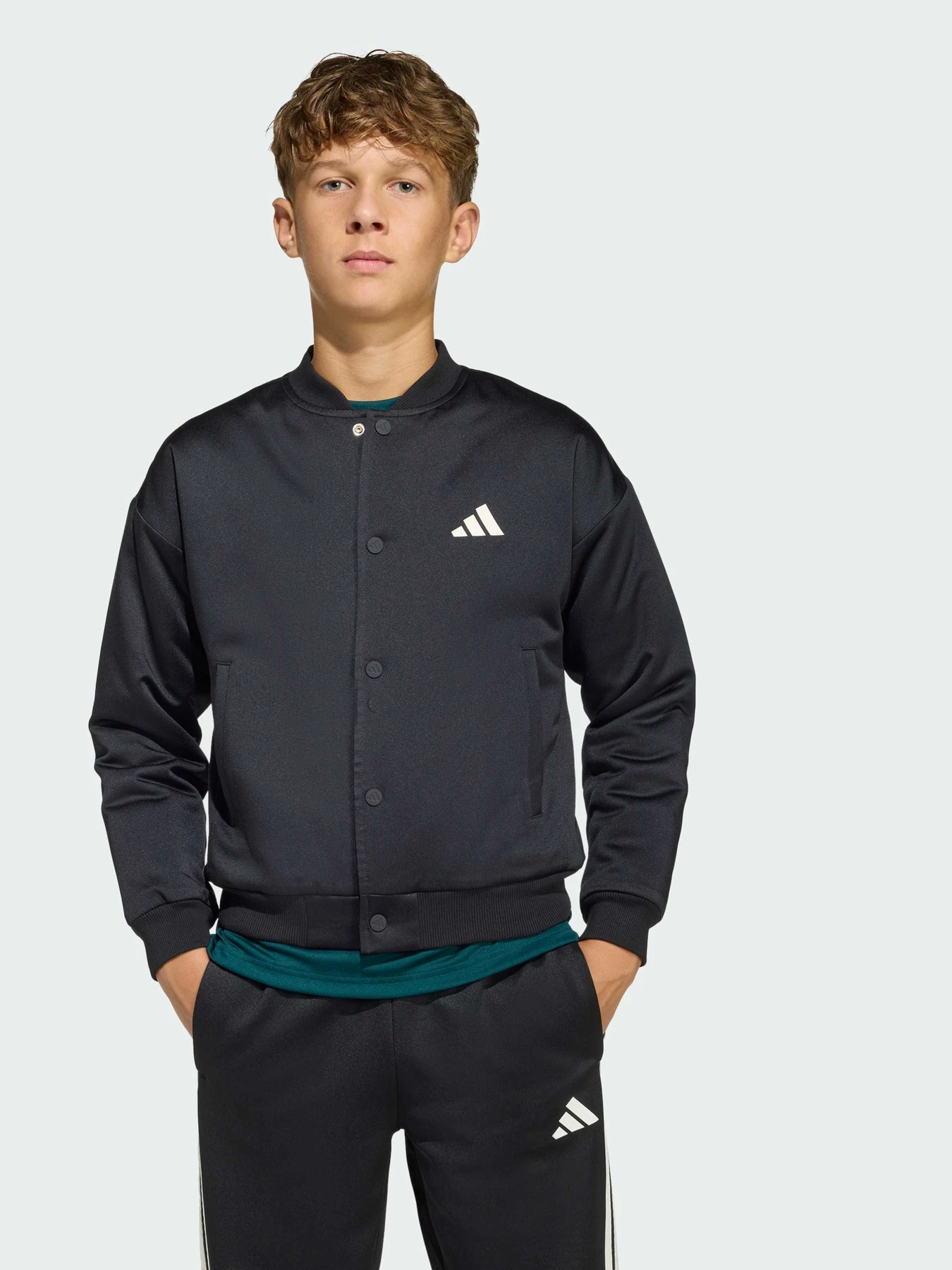 Куртки и дубленки Adidas модель KG1000 Куртки и дубленки Adidas модель KG1000 Фото